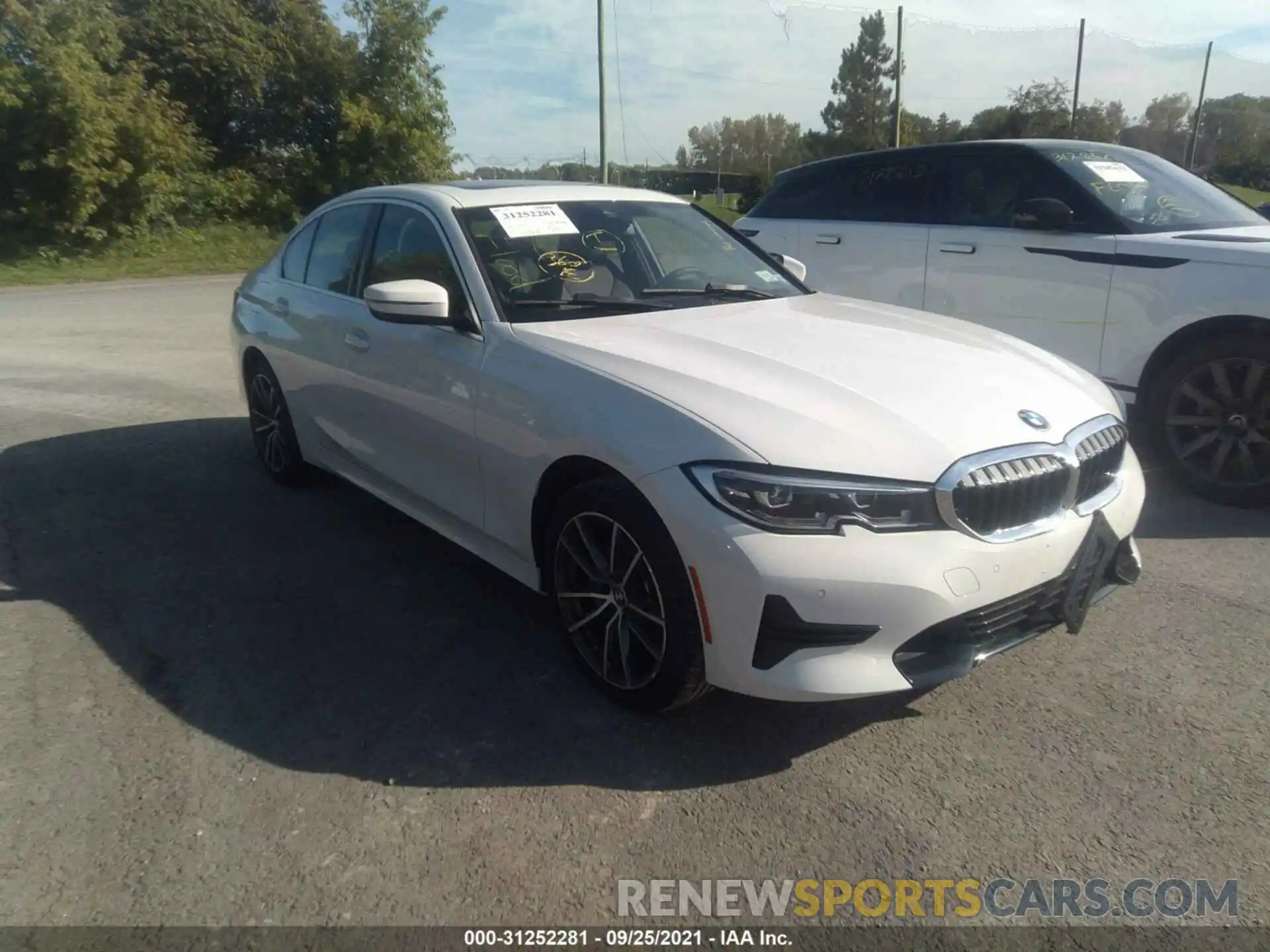 1 Photograph of a damaged car 3MW5R7J06M8B70228 BMW 3 SERIES 2021