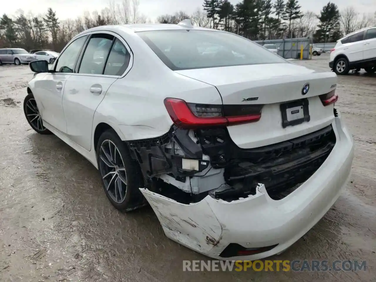 3 Photograph of a damaged car 3MW5R7J06M8B72951 BMW 3 SERIES 2021