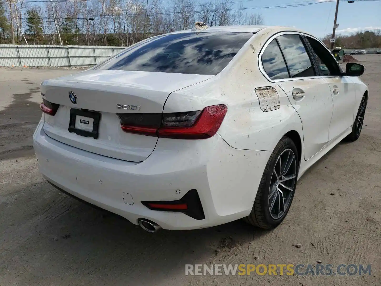 4 Photograph of a damaged car 3MW5R7J07M8B47928 BMW 3 SERIES 2021