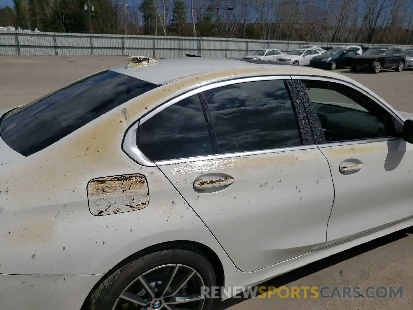 9 Photograph of a damaged car 3MW5R7J07M8B47928 BMW 3 SERIES 2021