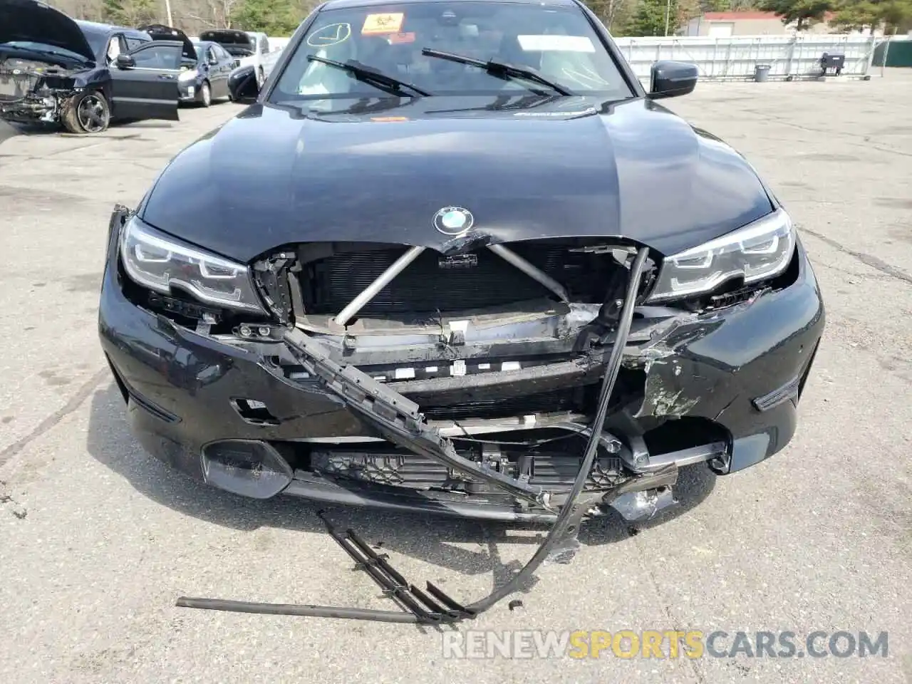 9 Photograph of a damaged car 3MW5R7J07M8B48111 BMW 3 SERIES 2021