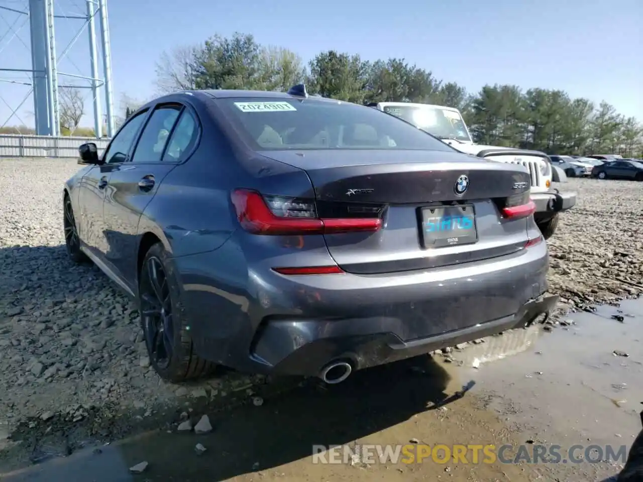 3 Photograph of a damaged car 3MW5R7J07M8C03172 BMW 3 SERIES 2021