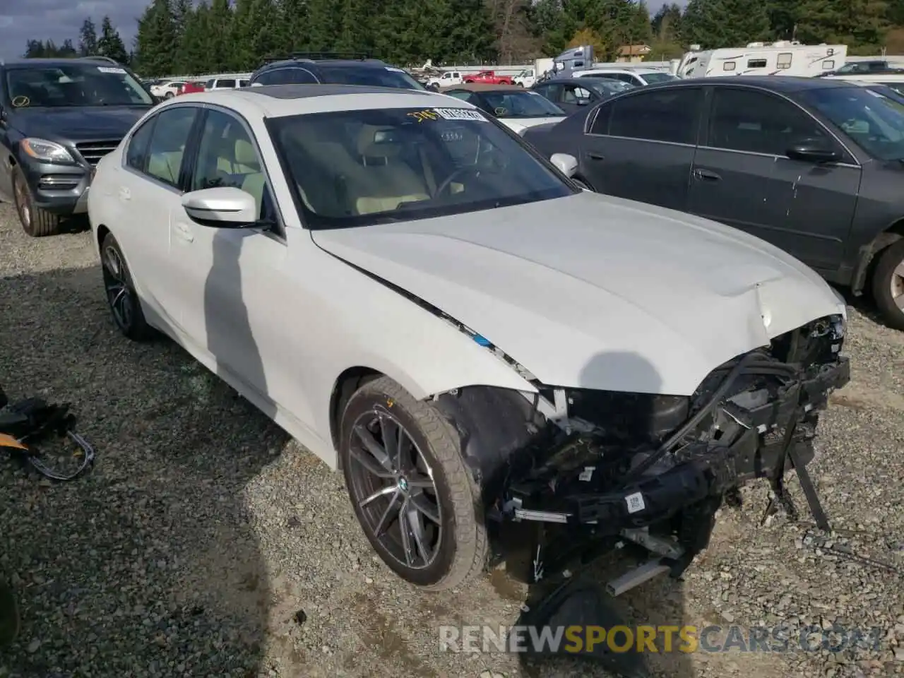 1 Photograph of a damaged car 3MW5R7J07M8C17556 BMW 3 SERIES 2021