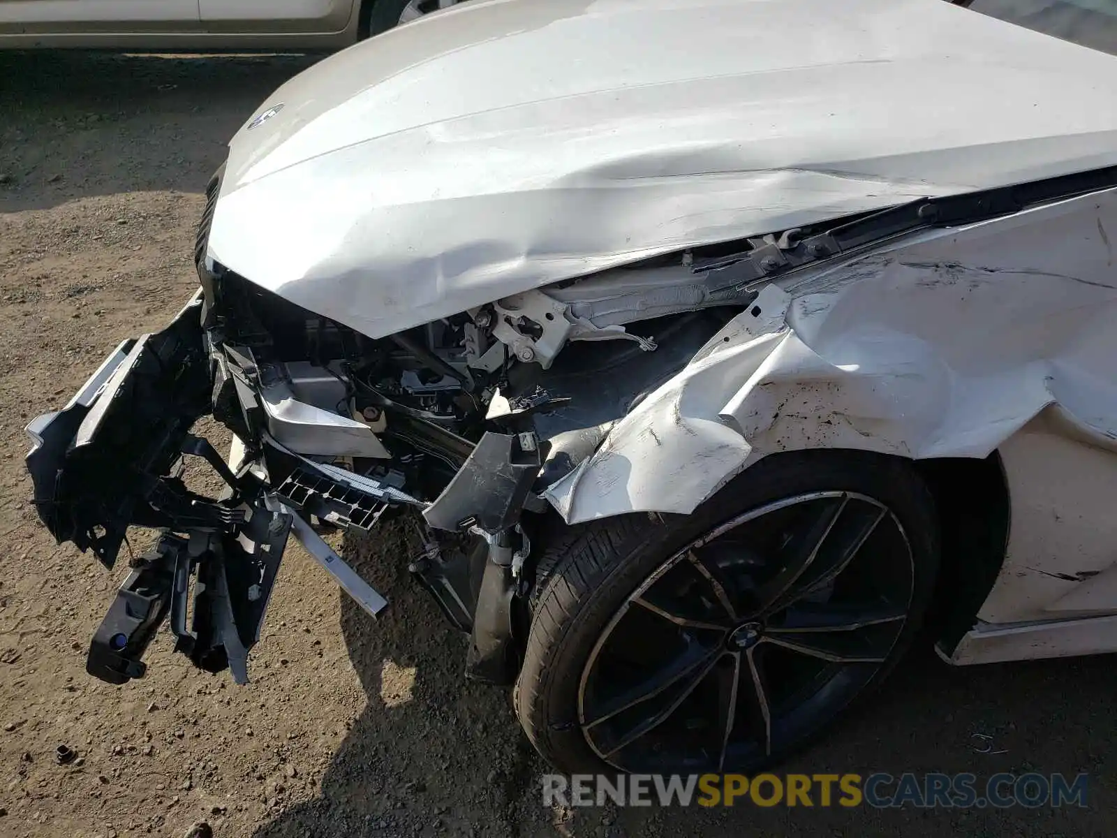 9 Photograph of a damaged car 3MW5R7J08M8B83305 BMW 3 SERIES 2021