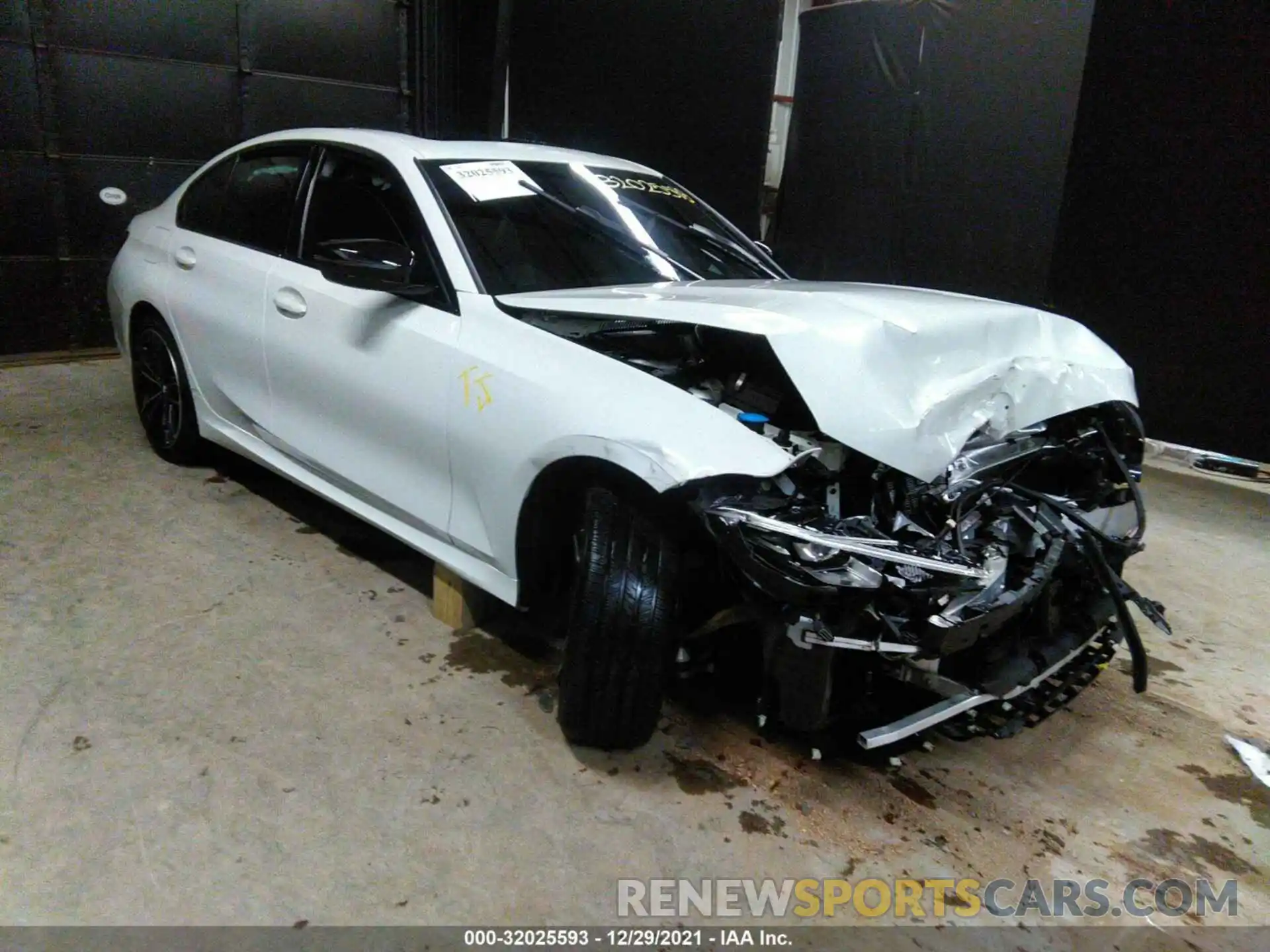 1 Photograph of a damaged car 3MW5R7J08M8B98676 BMW 3 SERIES 2021