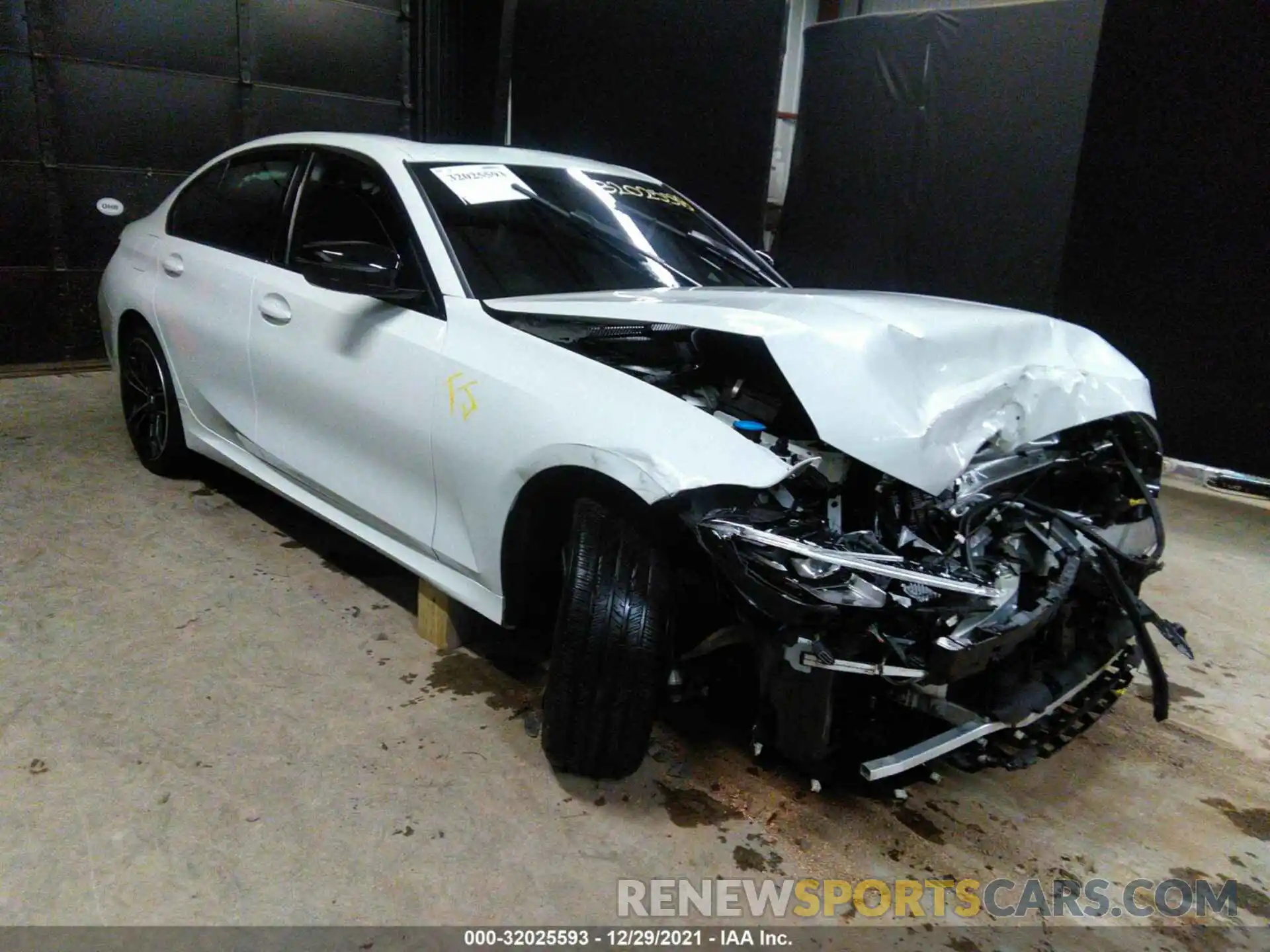 6 Photograph of a damaged car 3MW5R7J08M8B98676 BMW 3 SERIES 2021