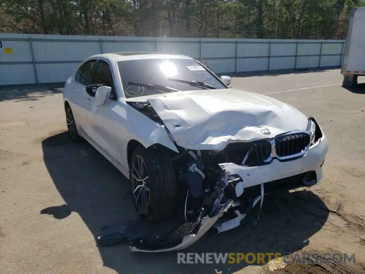 1 Photograph of a damaged car 3MW5R7J08M8C05061 BMW 3 SERIES 2021