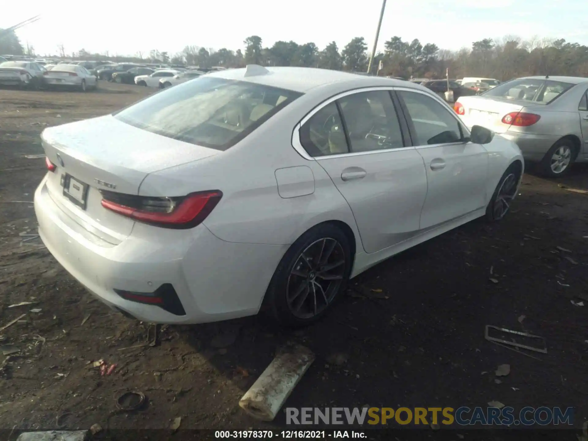 4 Photograph of a damaged car 3MW5R7J08M8C11295 BMW 3 SERIES 2021