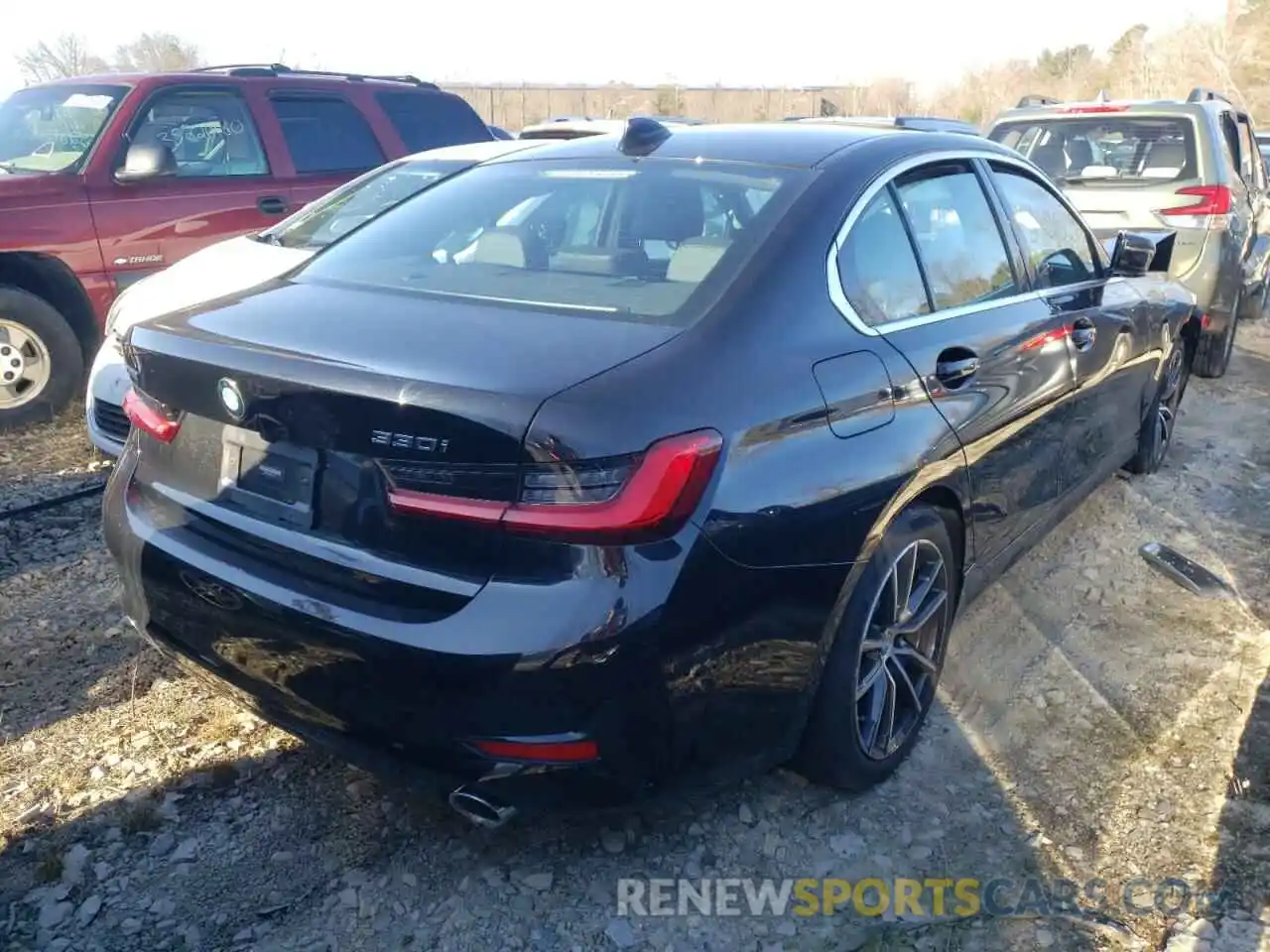 4 Photograph of a damaged car 3MW5R7J08M8C11667 BMW 3 SERIES 2021