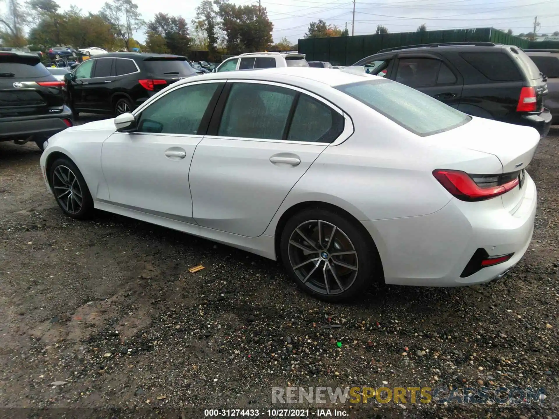 3 Photograph of a damaged car 3MW5R7J09M8B52225 BMW 3 SERIES 2021