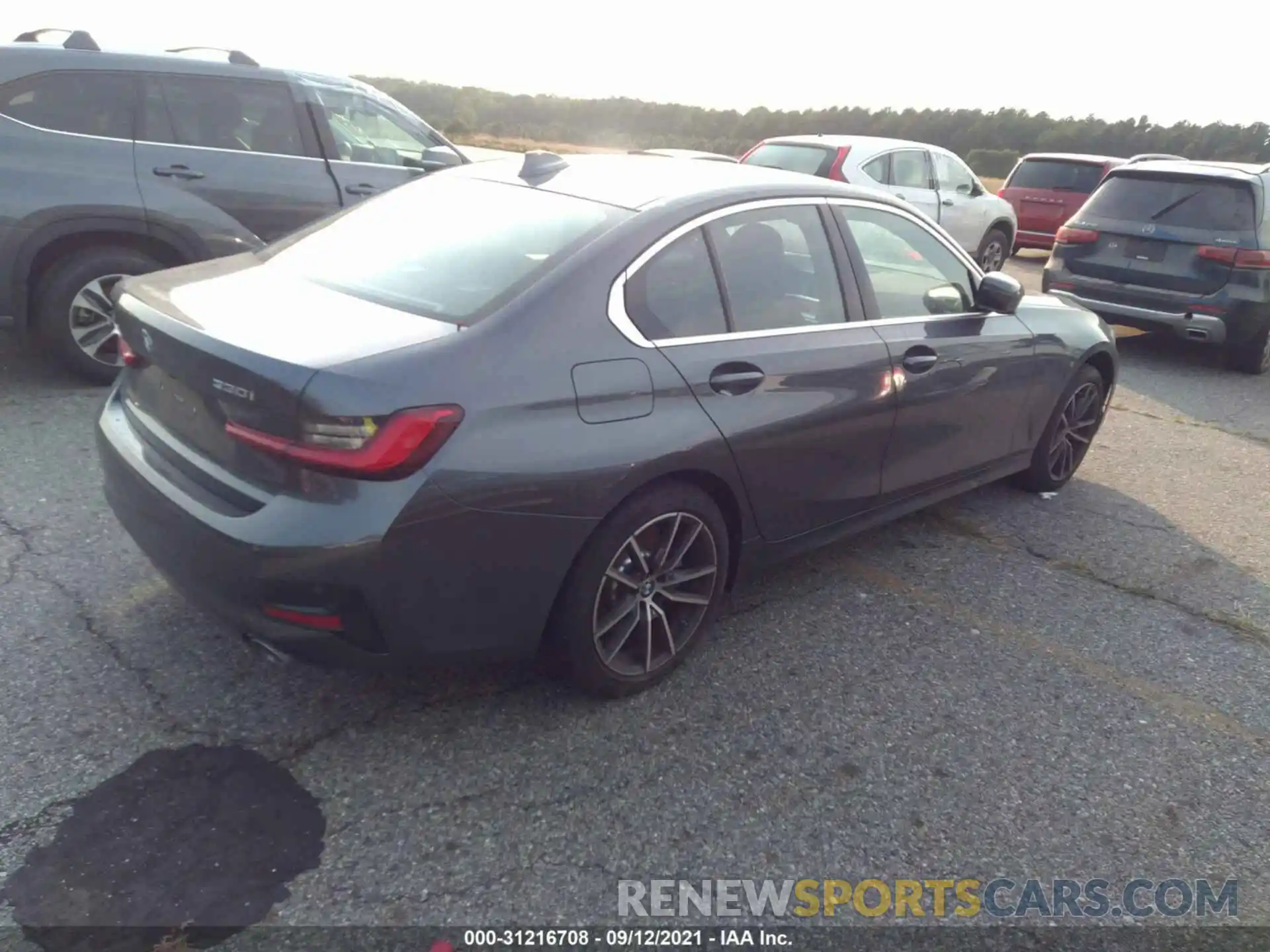 4 Photograph of a damaged car 3MW5R7J09M8B60308 BMW 3 SERIES 2021