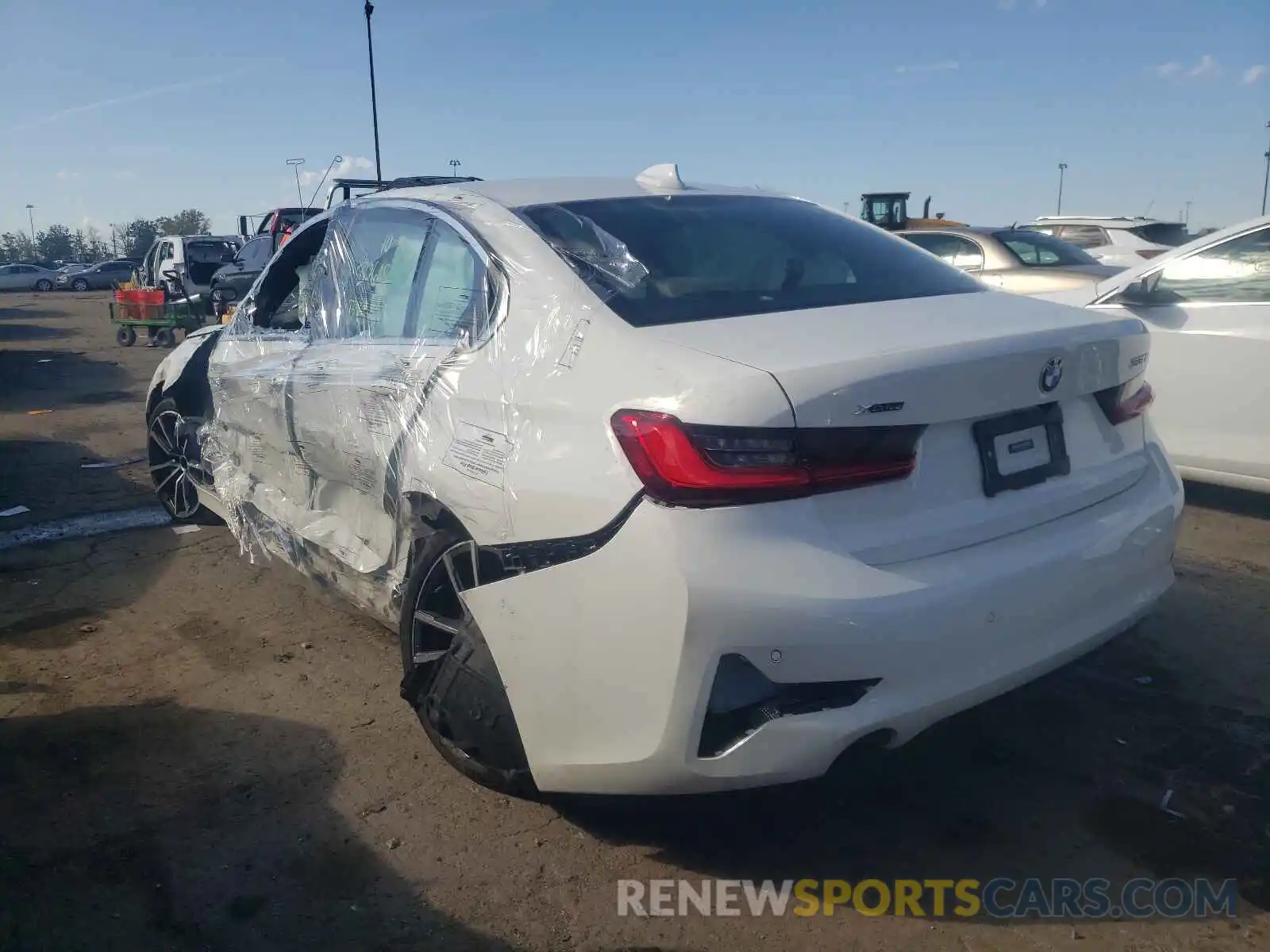 3 Photograph of a damaged car 3MW5R7J09M8B94376 BMW 3 SERIES 2021