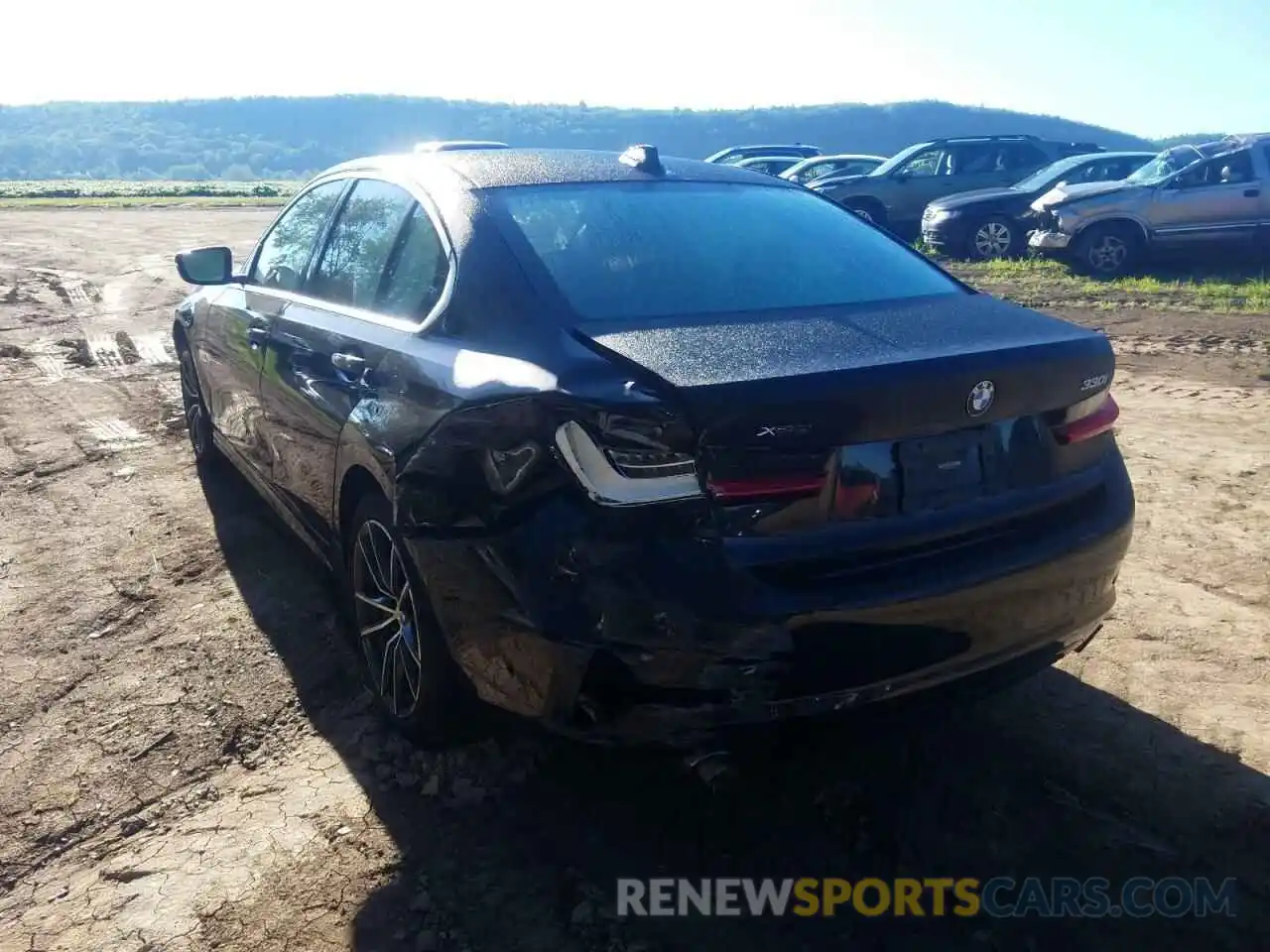 3 Photograph of a damaged car 3MW5R7J0XM8B55053 BMW 3 SERIES 2021