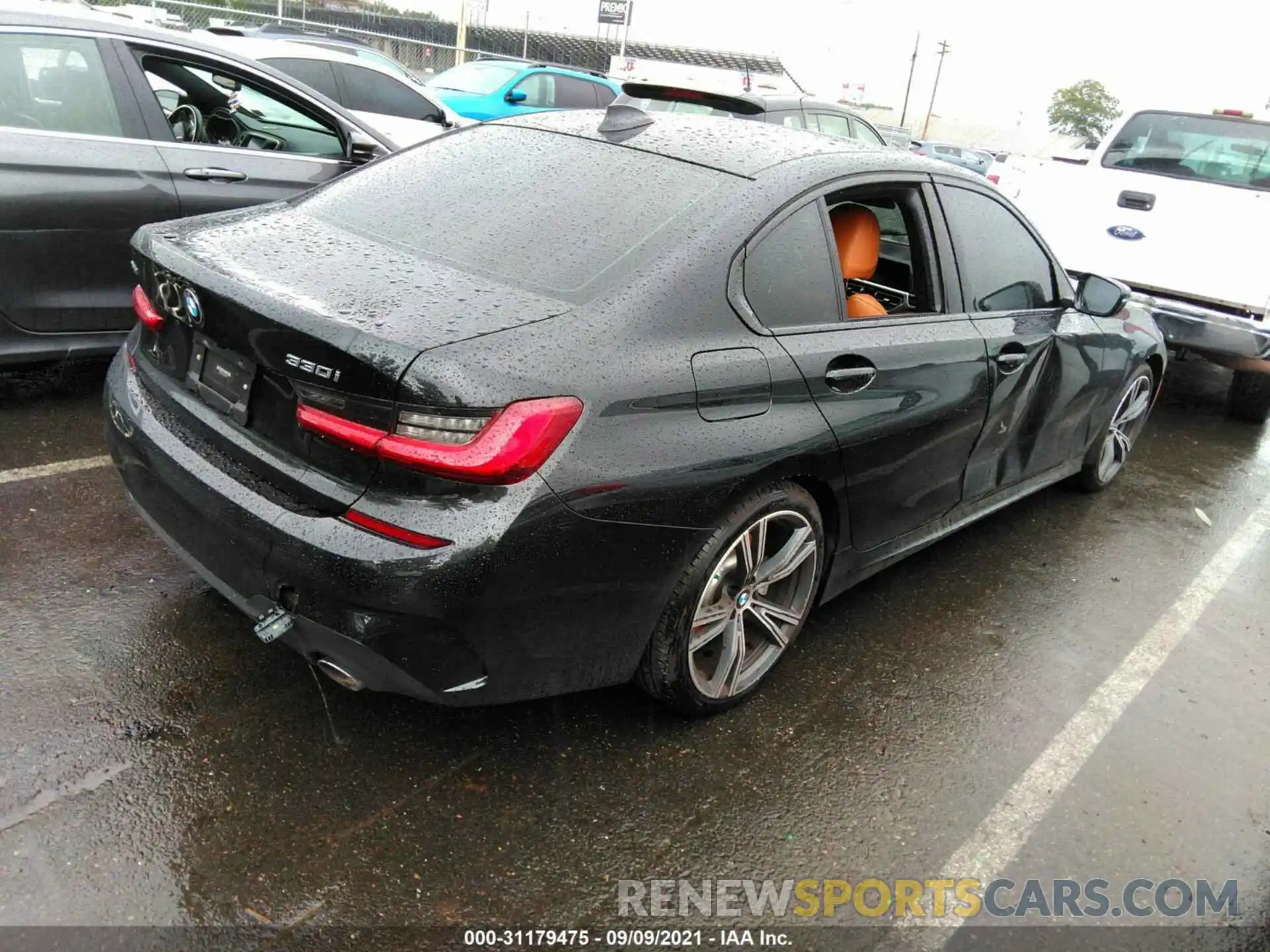 4 Photograph of a damaged car 3MW5R7J0XM8B56848 BMW 3 SERIES 2021