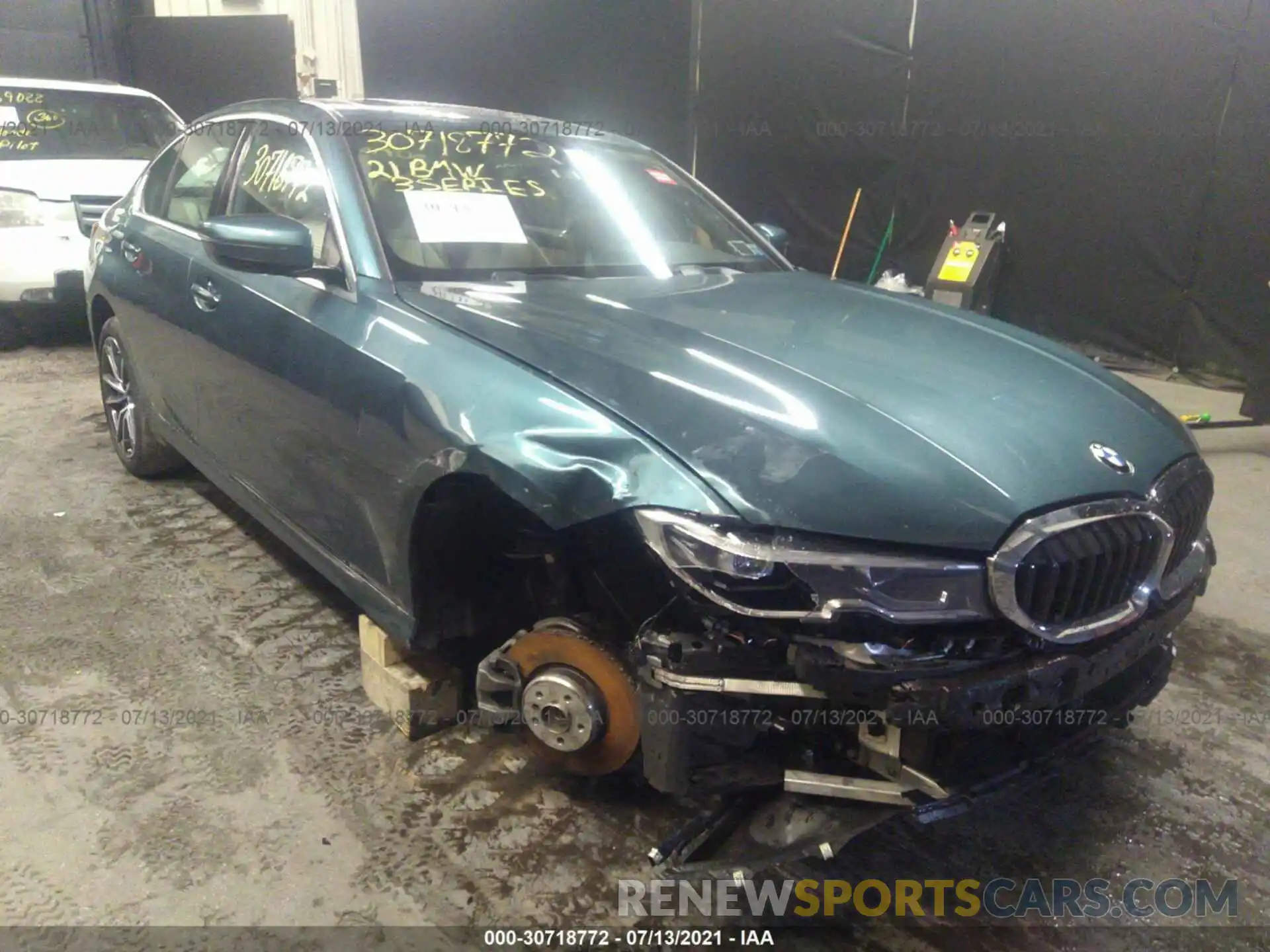 1 Photograph of a damaged car 3MW5R7J0XM8B58602 BMW 3 SERIES 2021