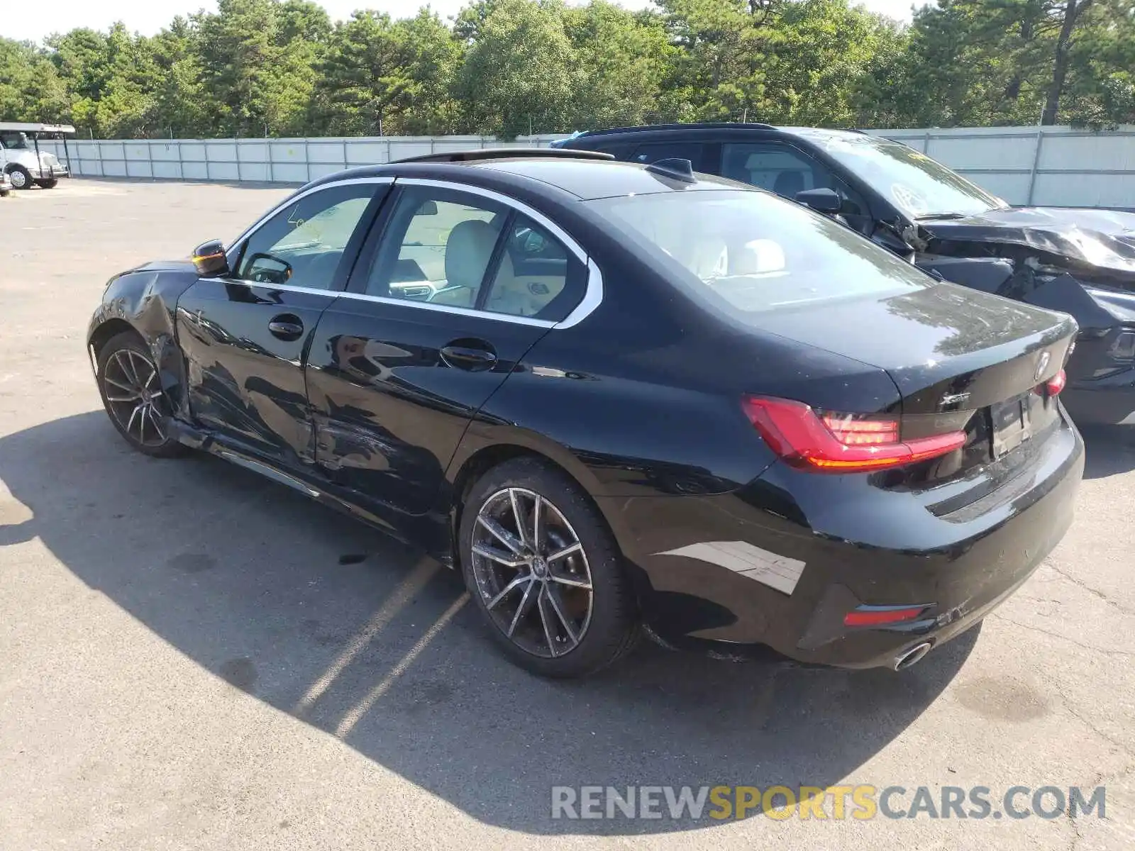 3 Photograph of a damaged car 3MW5R7J0XM8B81488 BMW 3 SERIES 2021