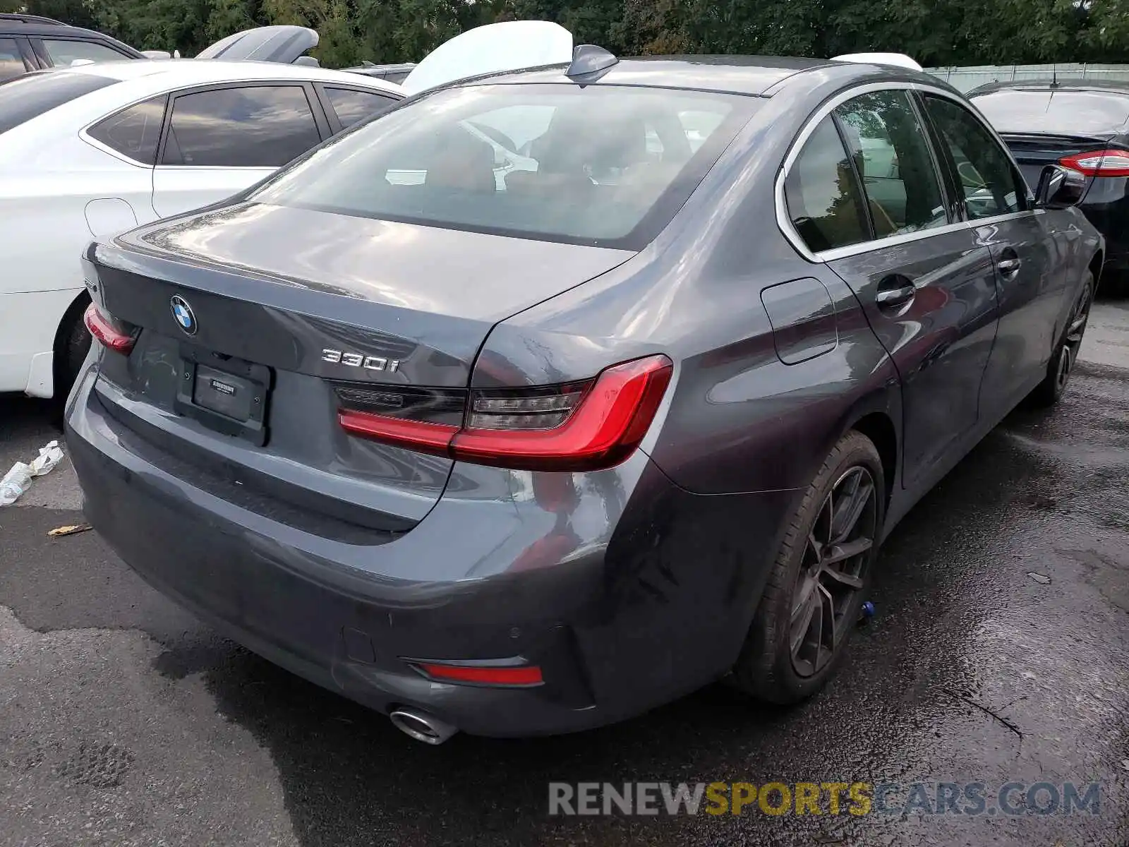 4 Photograph of a damaged car 3MW5R7J0XM8B85444 BMW 3 SERIES 2021