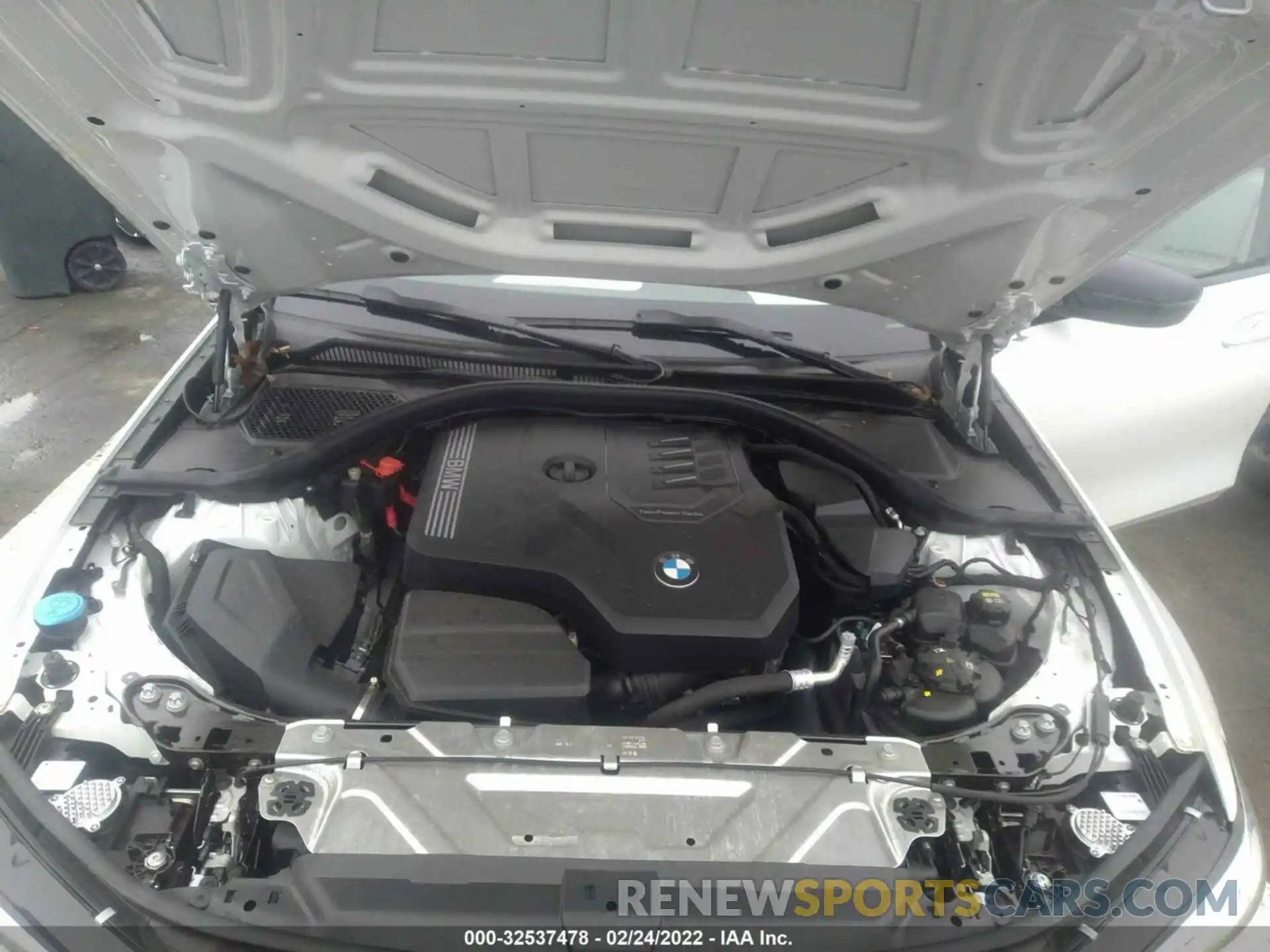 10 Фотография поврежденного автомобиля 3MW5R7J0XM8C01657 BMW 3 SERIES 2021