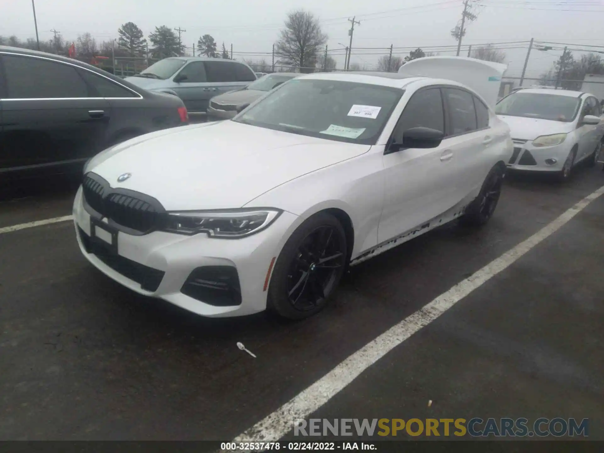 2 Photograph of a damaged car 3MW5R7J0XM8C01657 BMW 3 SERIES 2021