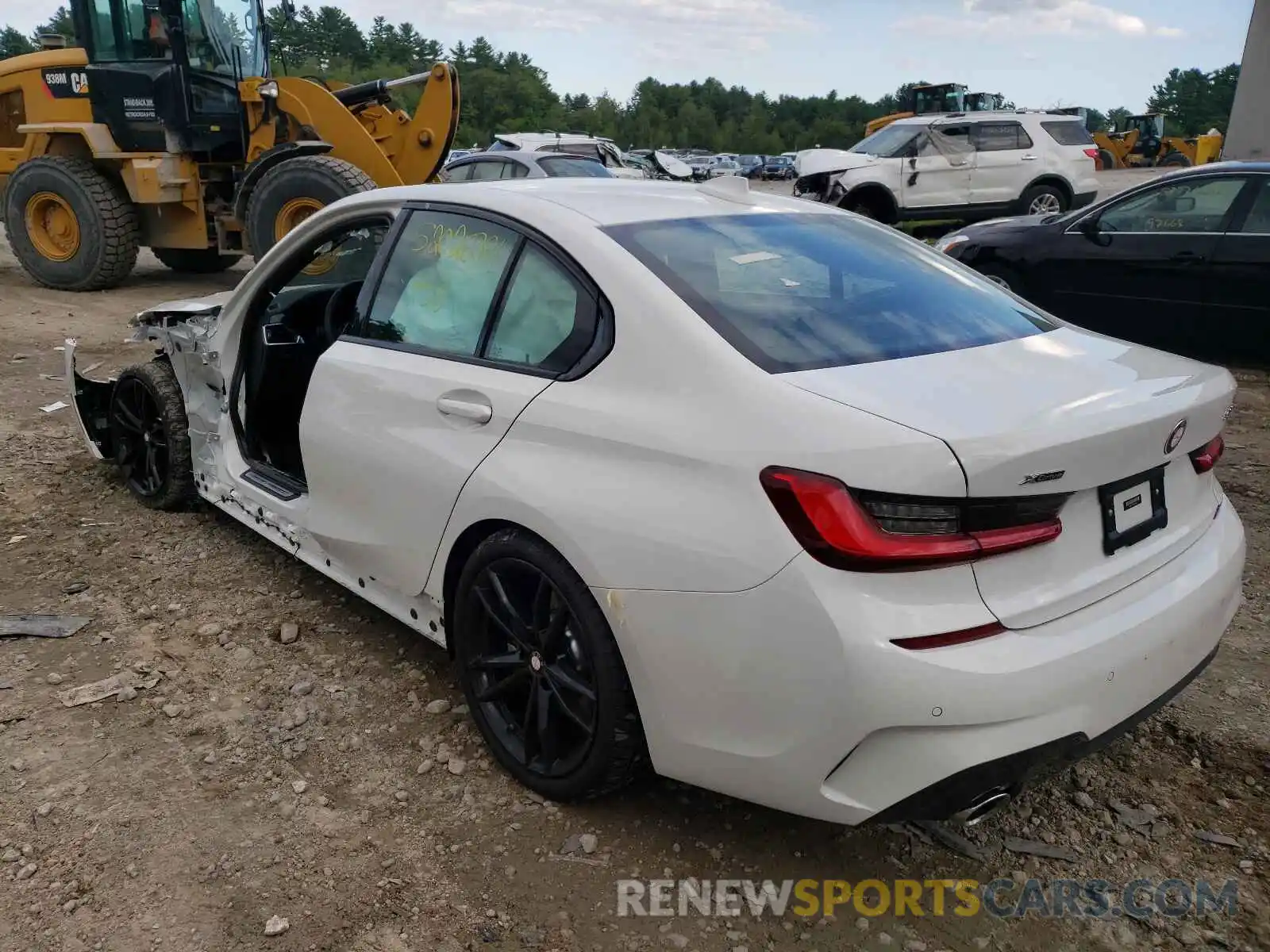 3 Photograph of a damaged car 3MW5R7J0XM8C04834 BMW 3 SERIES 2021