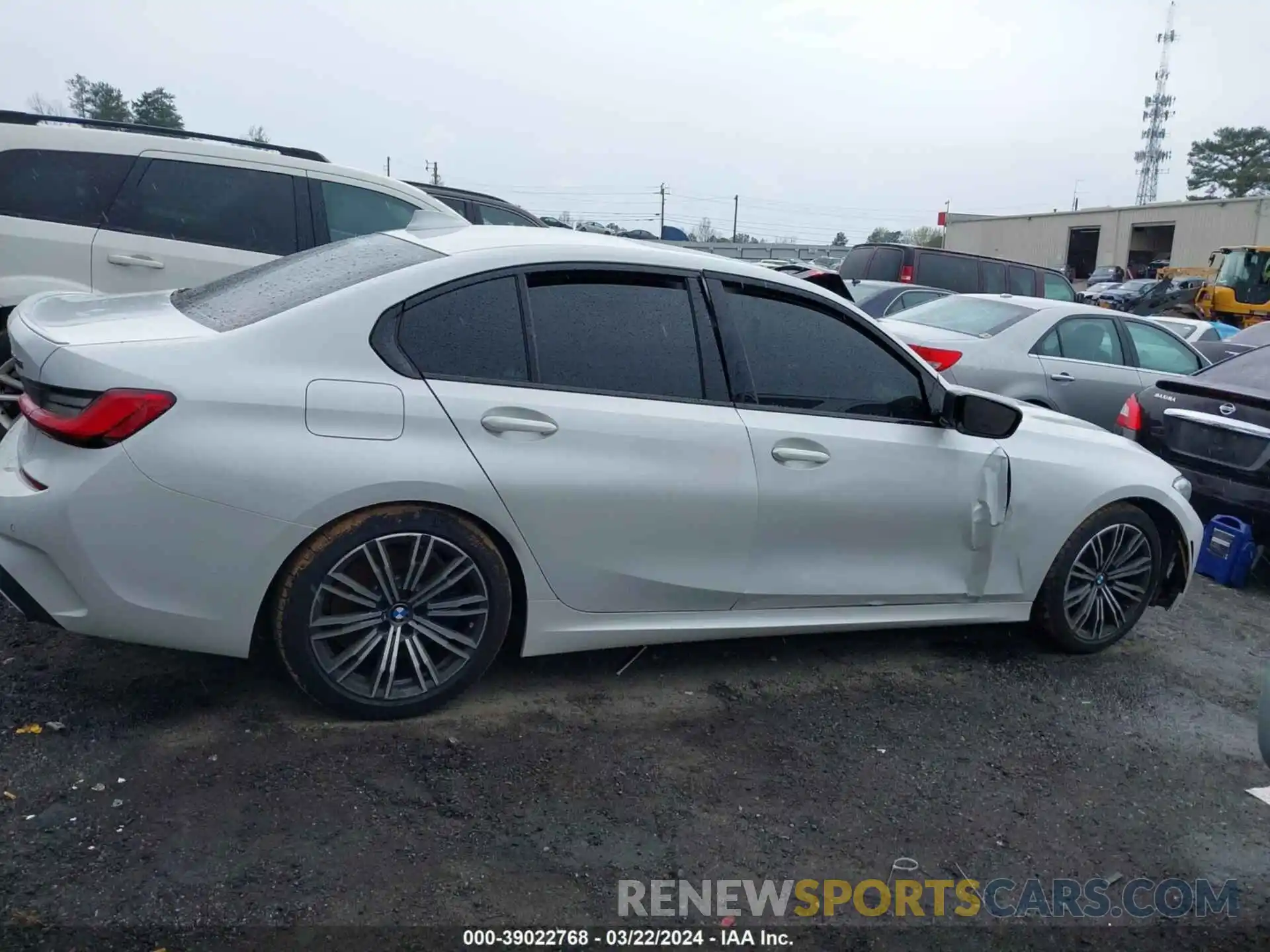 13 Photograph of a damaged car 3MW5U7J00M8B55903 BMW 3 SERIES 2021