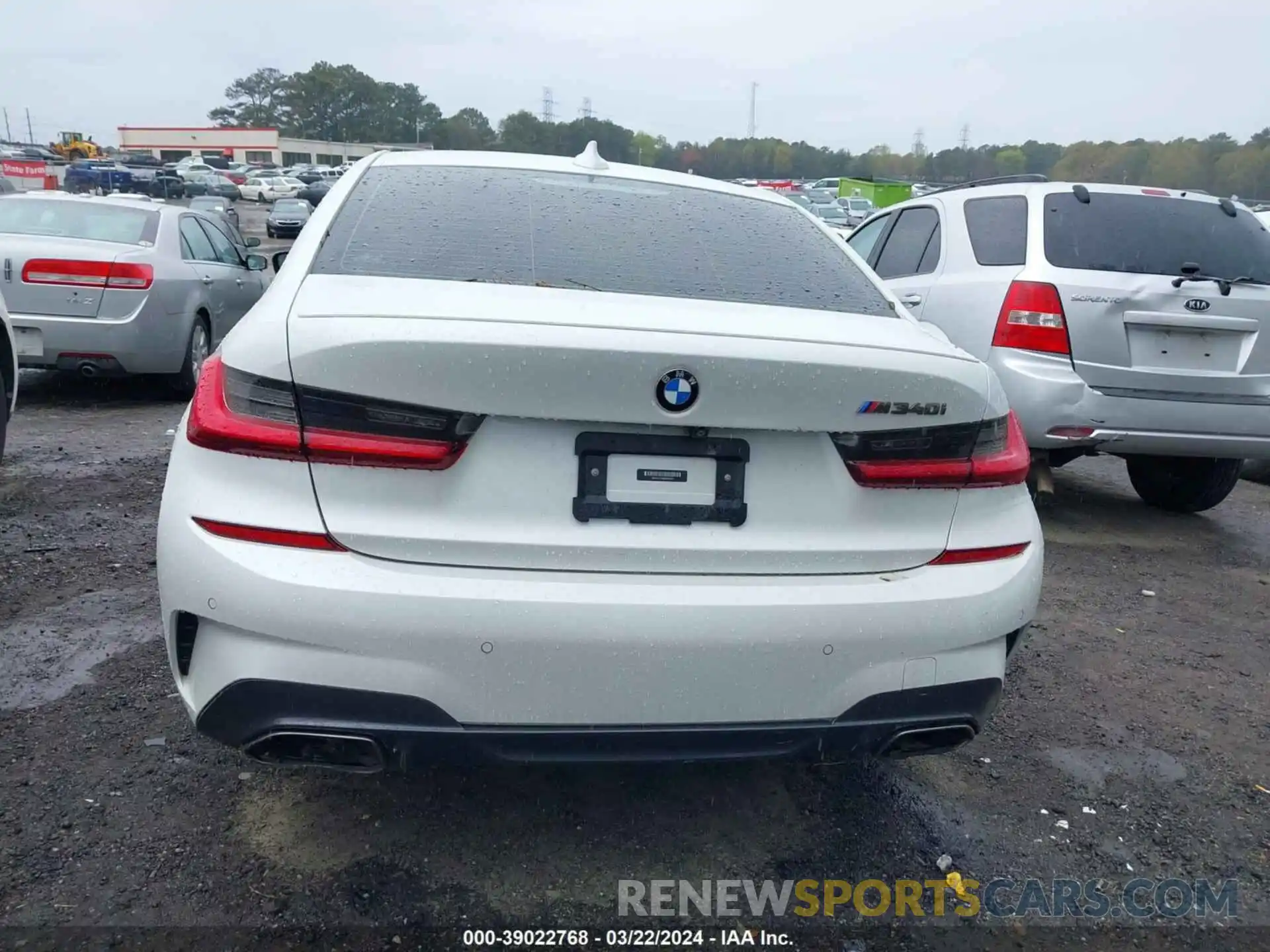 16 Photograph of a damaged car 3MW5U7J00M8B55903 BMW 3 SERIES 2021