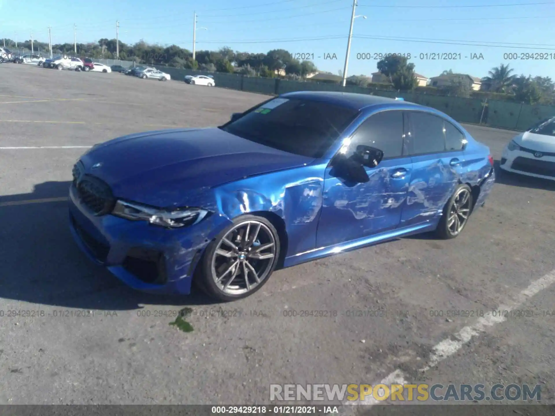 2 Photograph of a damaged car 3MW5U7J01M8B70118 BMW 3 SERIES 2021