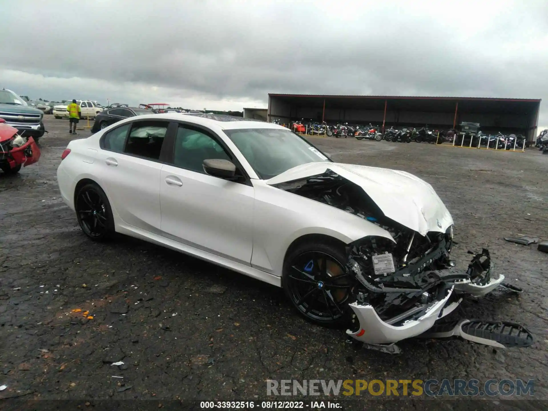 1 Photograph of a damaged car 3MW5U7J02M8B52145 BMW 3 SERIES 2021