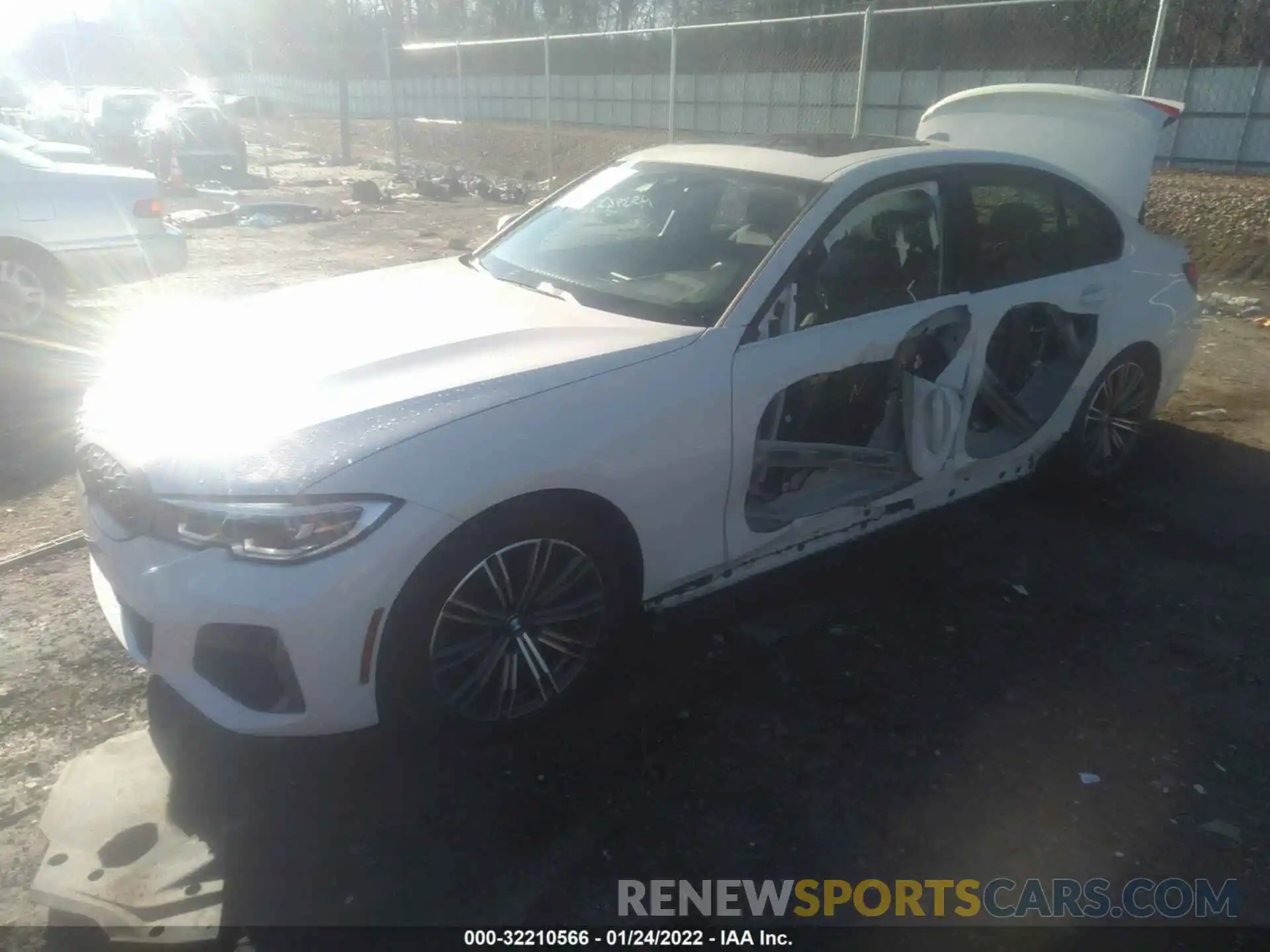 2 Photograph of a damaged car 3MW5U7J03M8B97885 BMW 3 SERIES 2021