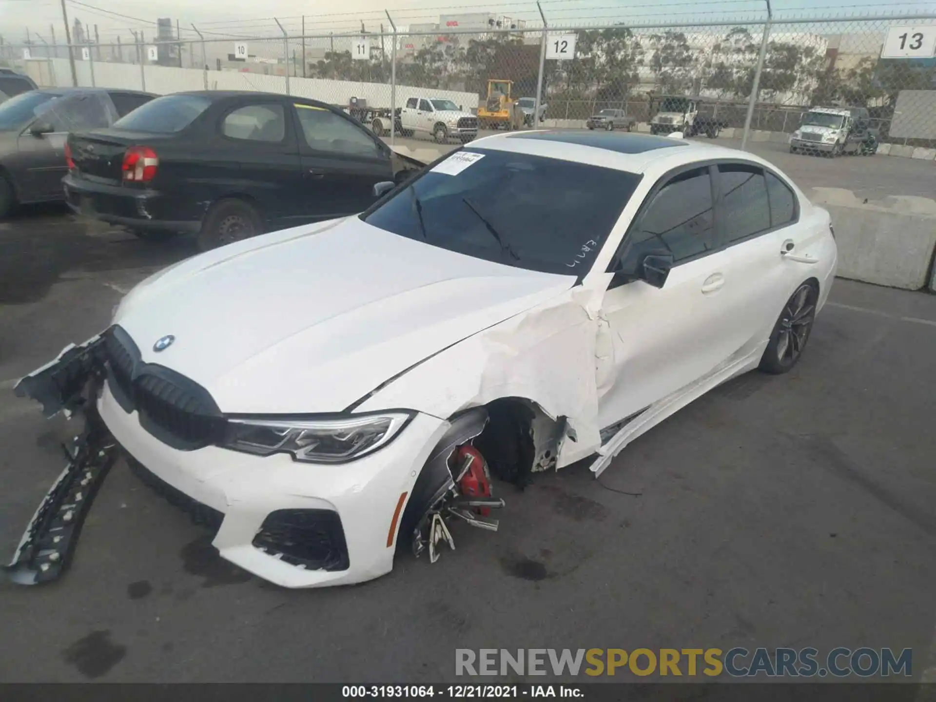 2 Photograph of a damaged car 3MW5U7J03M8C10425 BMW 3 SERIES 2021