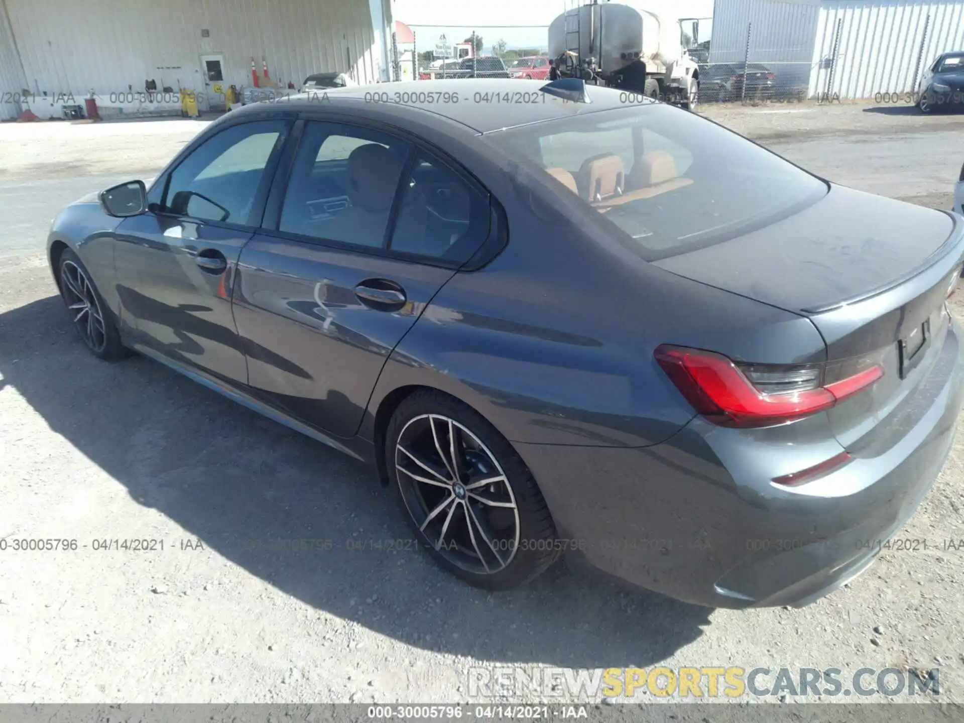 3 Photograph of a damaged car 3MW5U7J05M8B60501 BMW 3 SERIES 2021