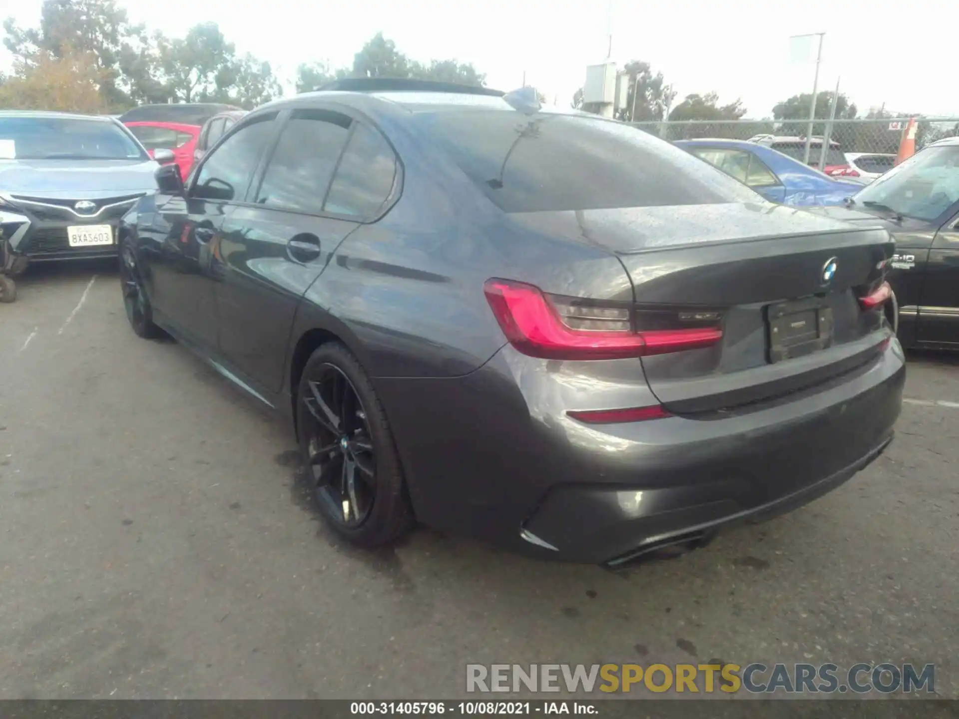 3 Photograph of a damaged car 3MW5U7J07M8B53002 BMW 3 SERIES 2021