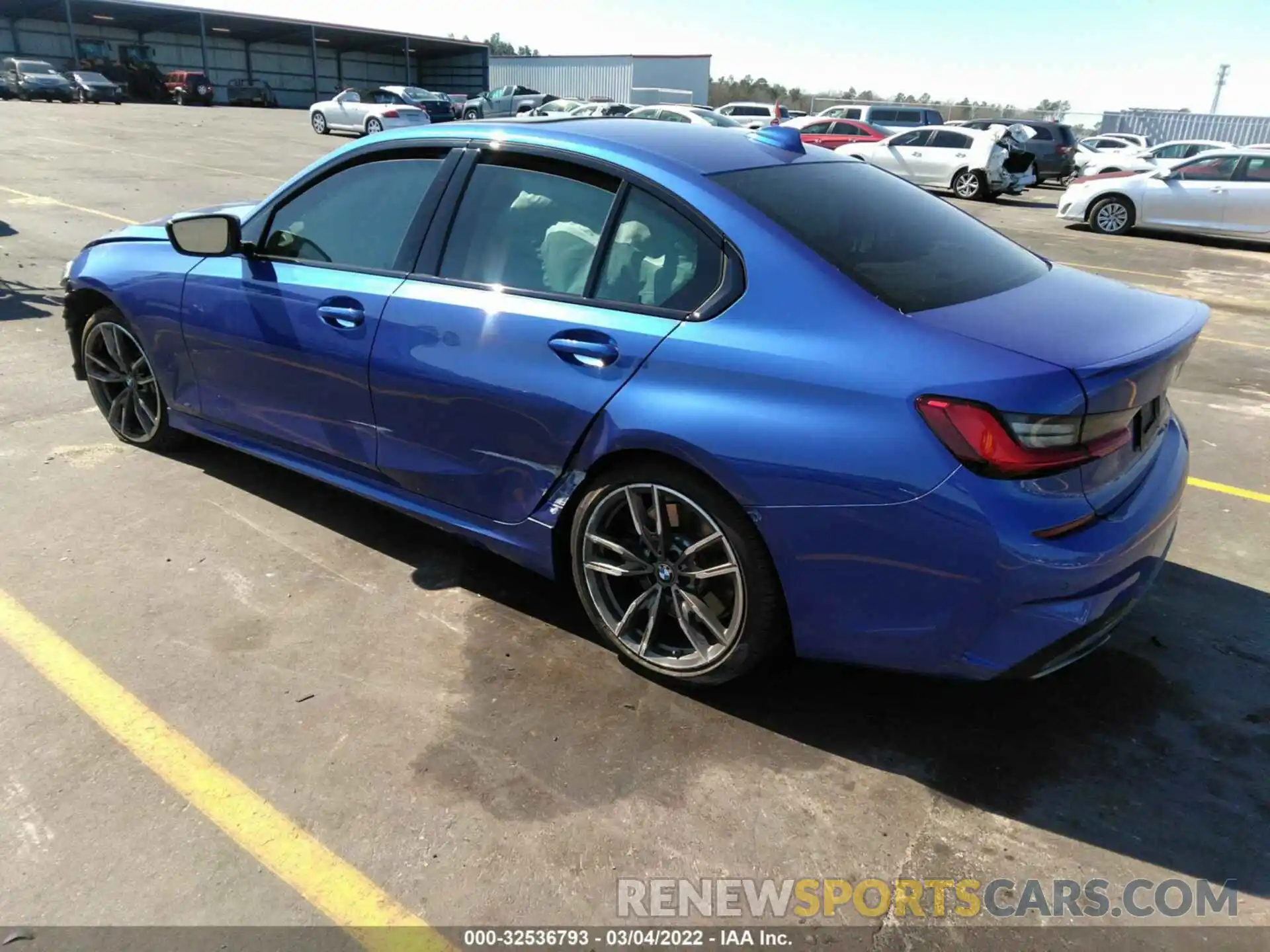 3 Photograph of a damaged car 3MW5U7J09M8B79794 BMW 3 SERIES 2021