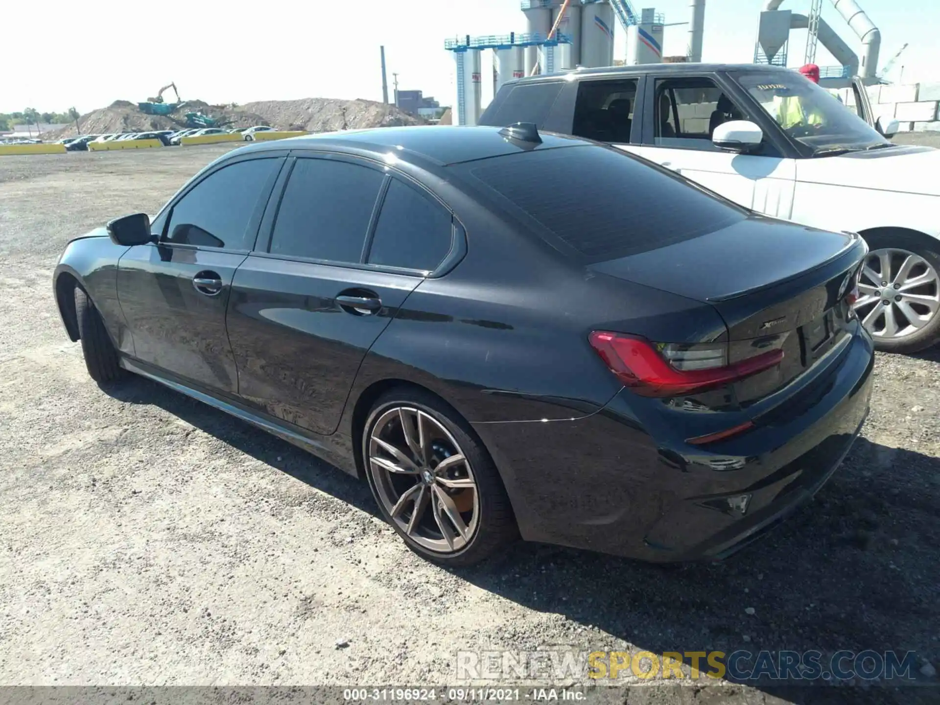 3 Photograph of a damaged car 3MW5U9J00M8B90565 BMW 3 SERIES 2021