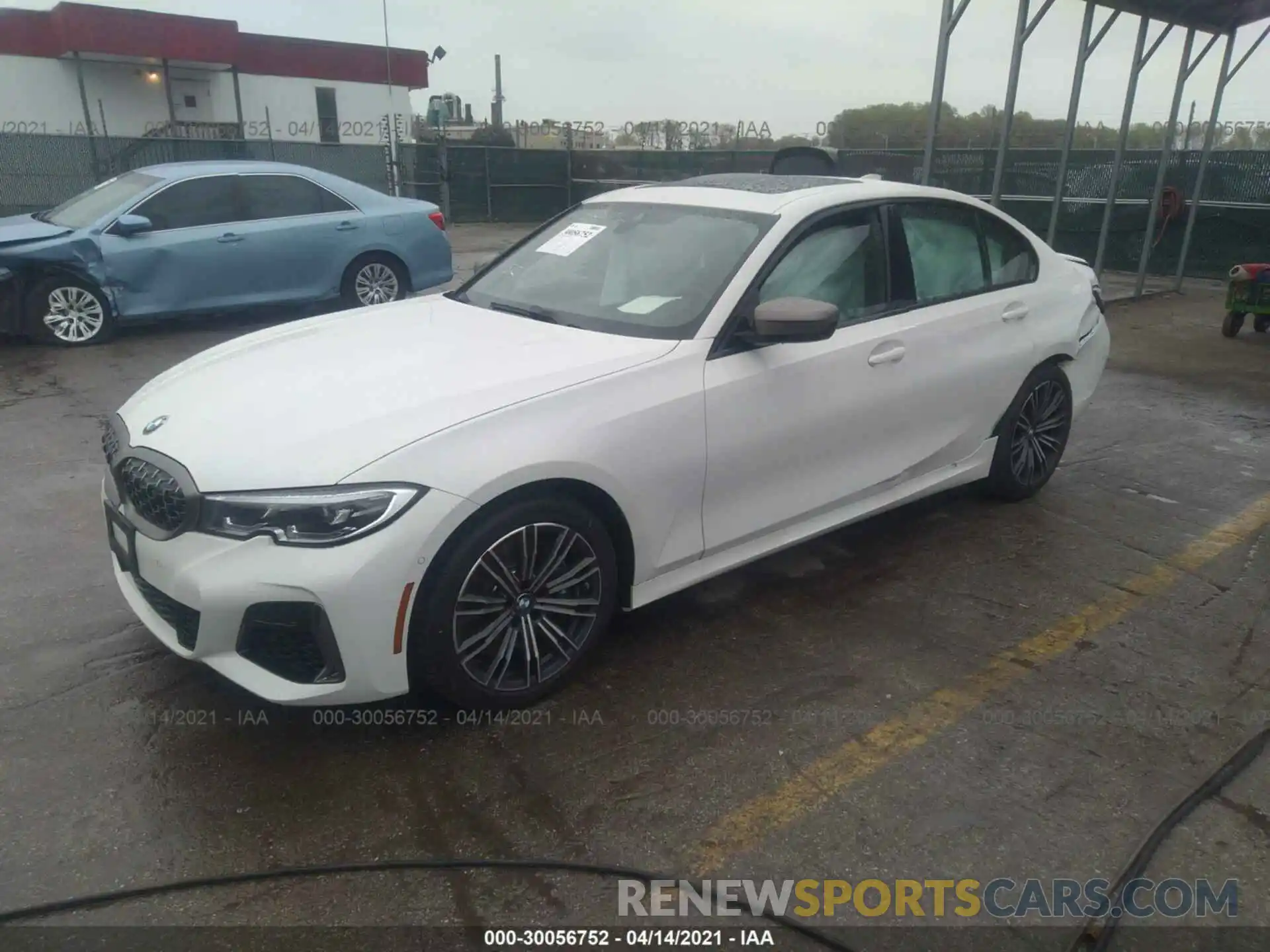 2 Photograph of a damaged car 3MW5U9J01M8B75220 BMW 3 SERIES 2021