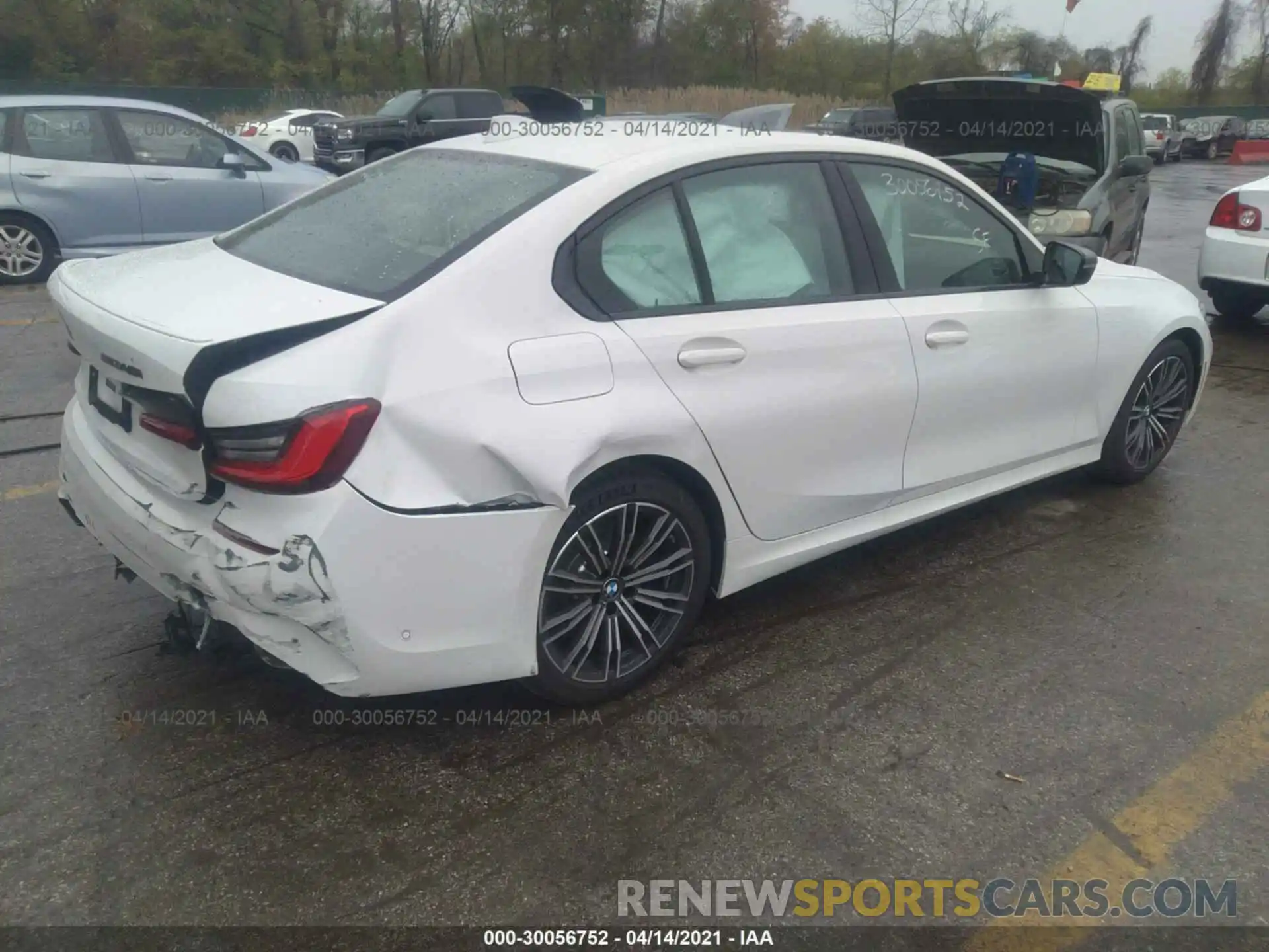 4 Photograph of a damaged car 3MW5U9J01M8B75220 BMW 3 SERIES 2021