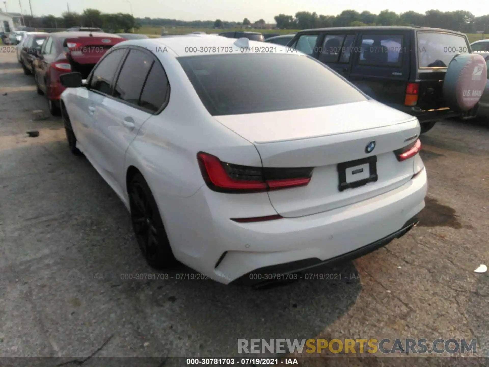 3 Photograph of a damaged car 3MW5U9J06M8B69610 BMW 3 SERIES 2021