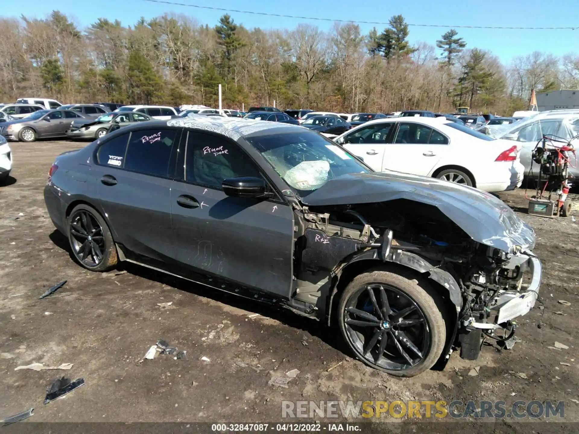 1 Photograph of a damaged car WBA5U9C00MFL10076 BMW 3 SERIES 2021