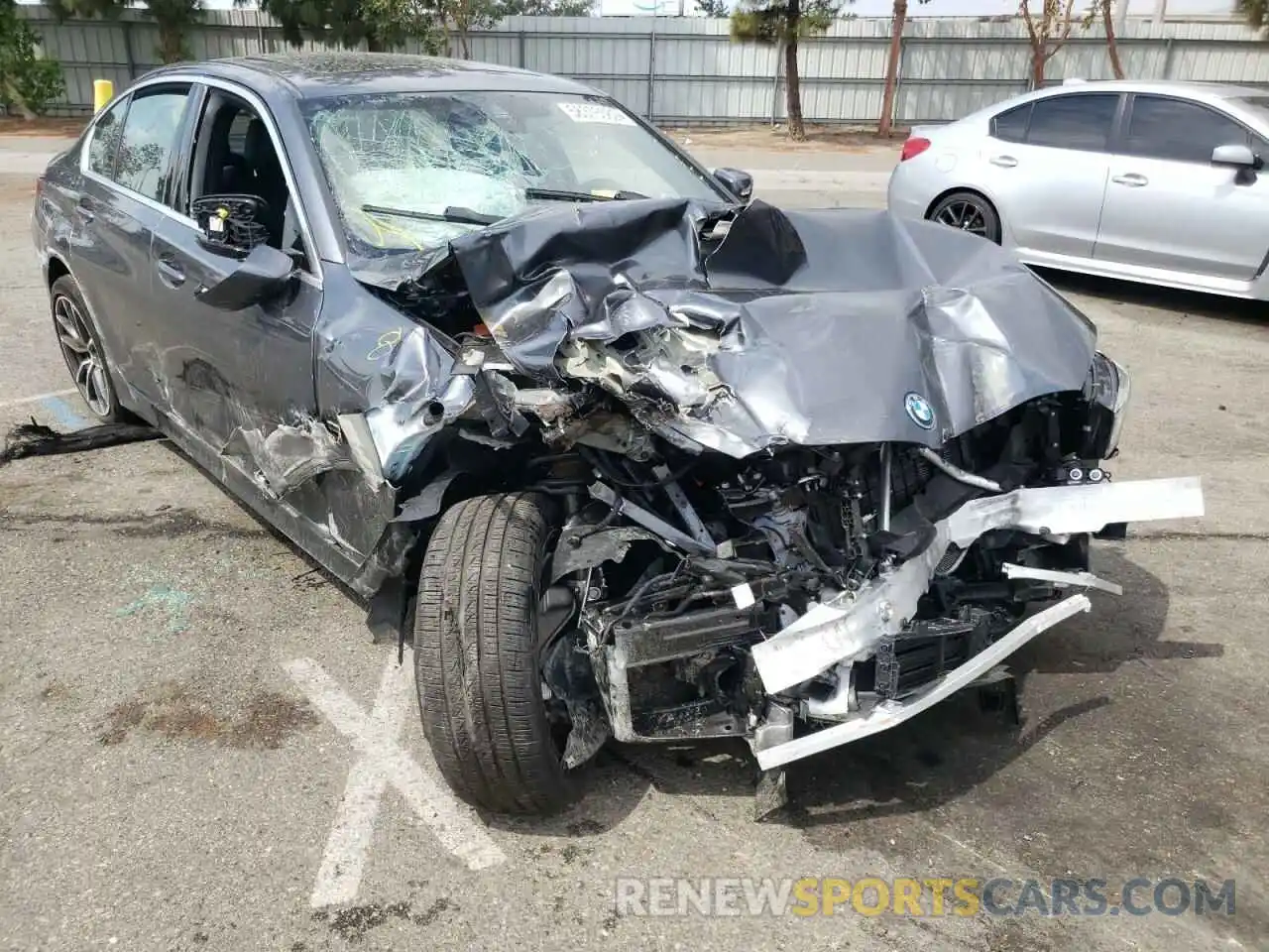 1 Photograph of a damaged car 3MW5P7J00N8C57131 BMW 3 SERIES 2022