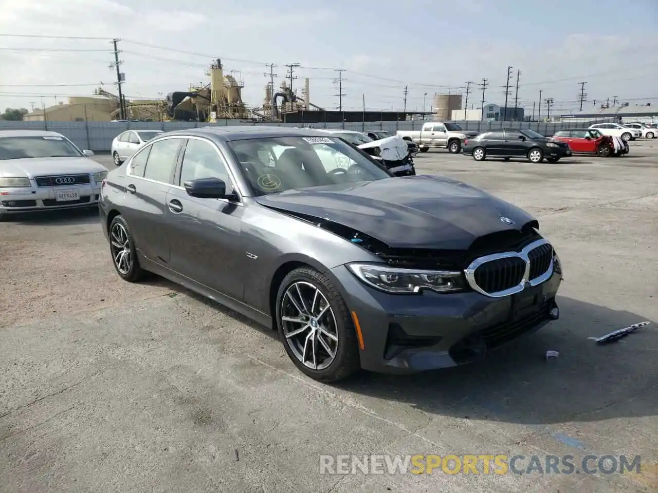 1 Photograph of a damaged car 3MW5P7J02N8C38855 BMW 3 SERIES 2022