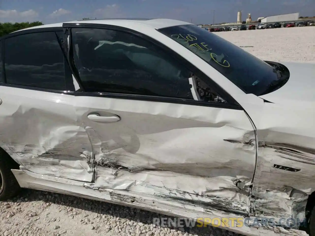 5 Photograph of a damaged car 3MW5P7J06N8C62723 BMW 3 SERIES 2022