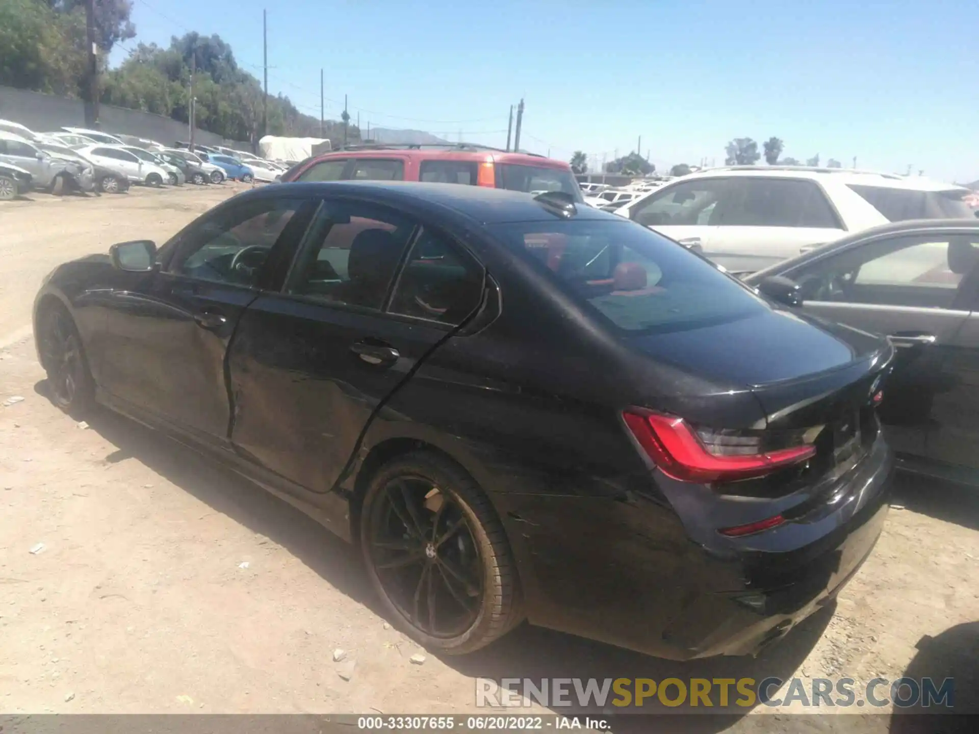 3 Photograph of a damaged car 3MW5R1J00N8C48212 BMW 3 SERIES 2022