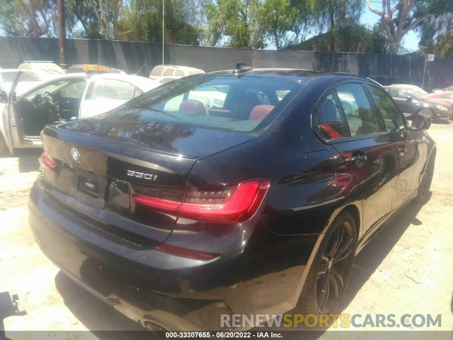 4 Photograph of a damaged car 3MW5R1J00N8C48212 BMW 3 SERIES 2022