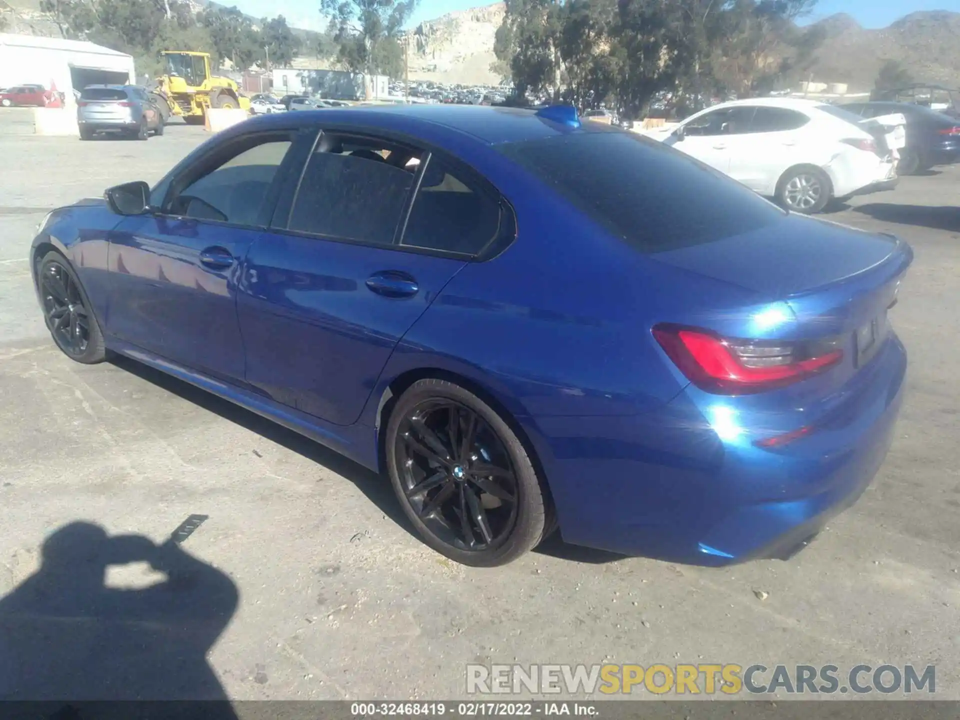 3 Photograph of a damaged car 3MW5R1J01N8C22511 BMW 3 SERIES 2022