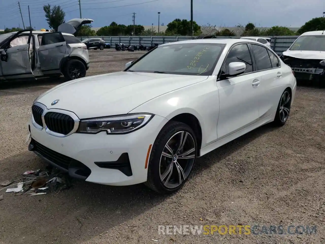 2 Photograph of a damaged car 3MW5R1J02N8C25661 BMW 3 SERIES 2022