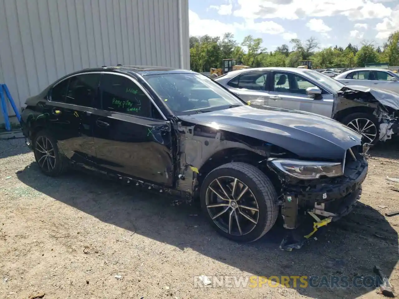 4 Photograph of a damaged car 3MW5R1J02N8C58370 BMW 3 SERIES 2022