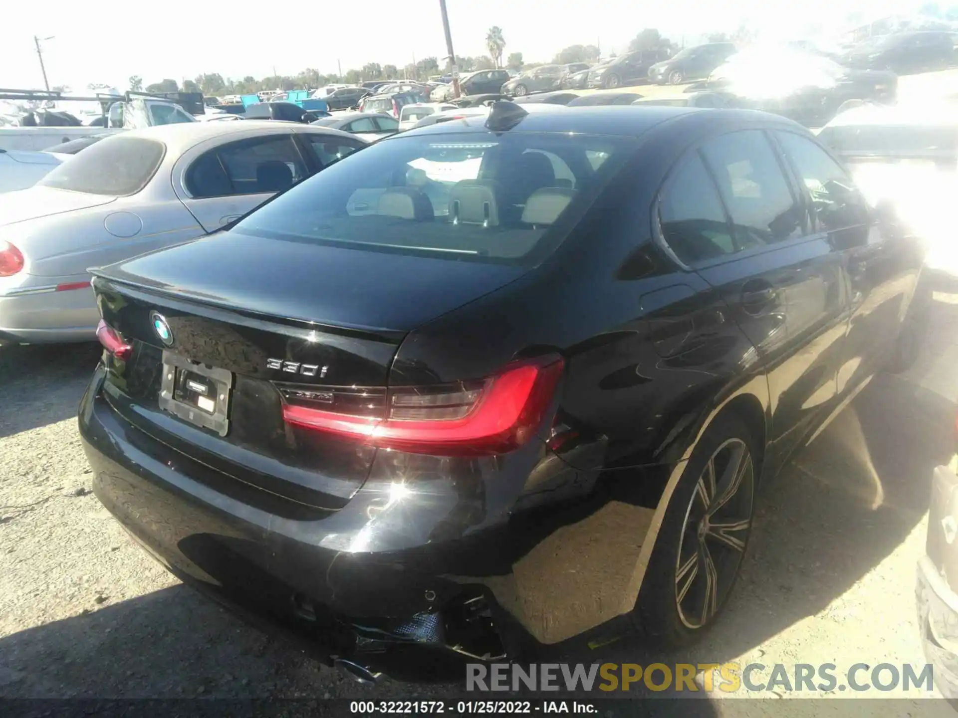 4 Photograph of a damaged car 3MW5R1J03N8C25720 BMW 3 SERIES 2022