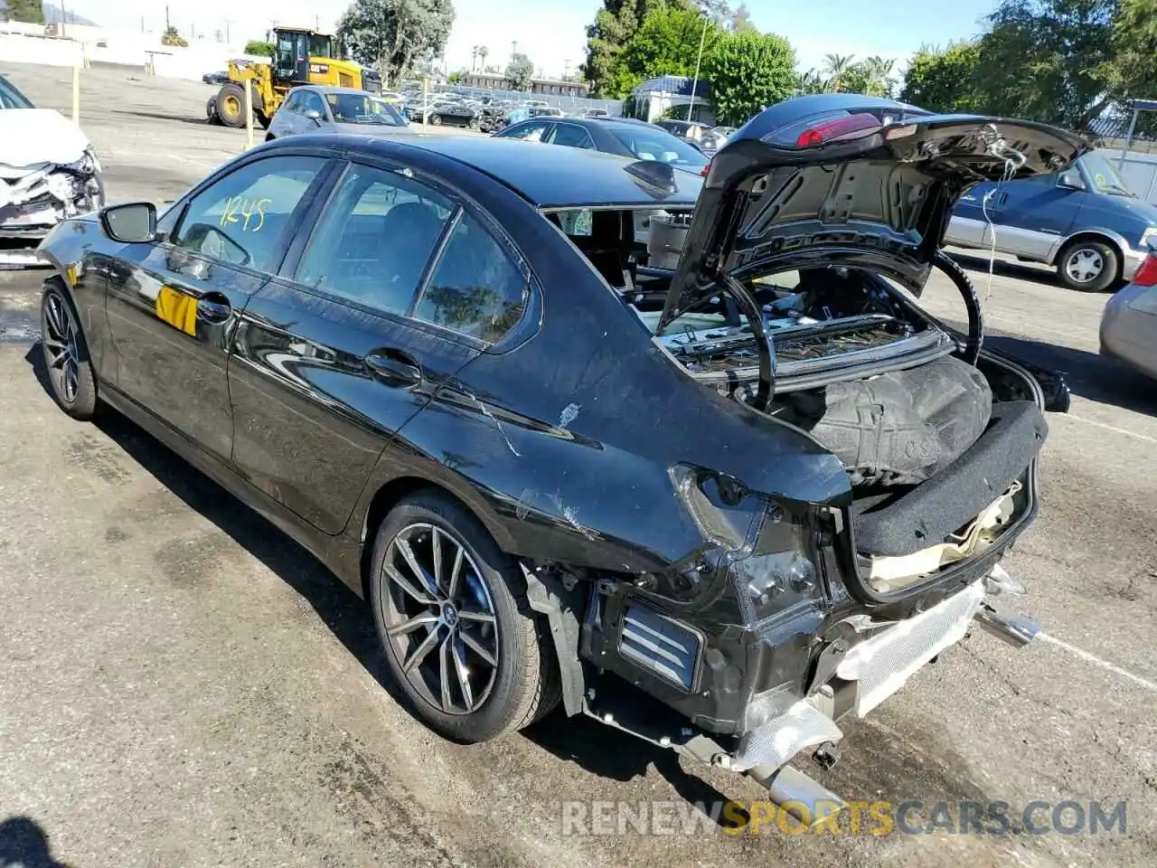 3 Photograph of a damaged car 3MW5R1J04N8C40520 BMW 3 SERIES 2022