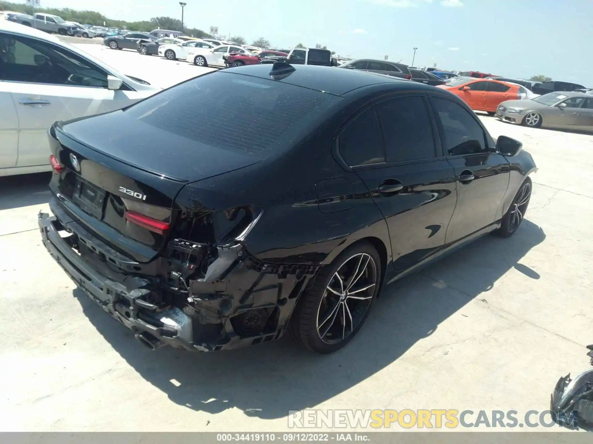 4 Photograph of a damaged car 3MW5R1J05N8C27680 BMW 3 SERIES 2022