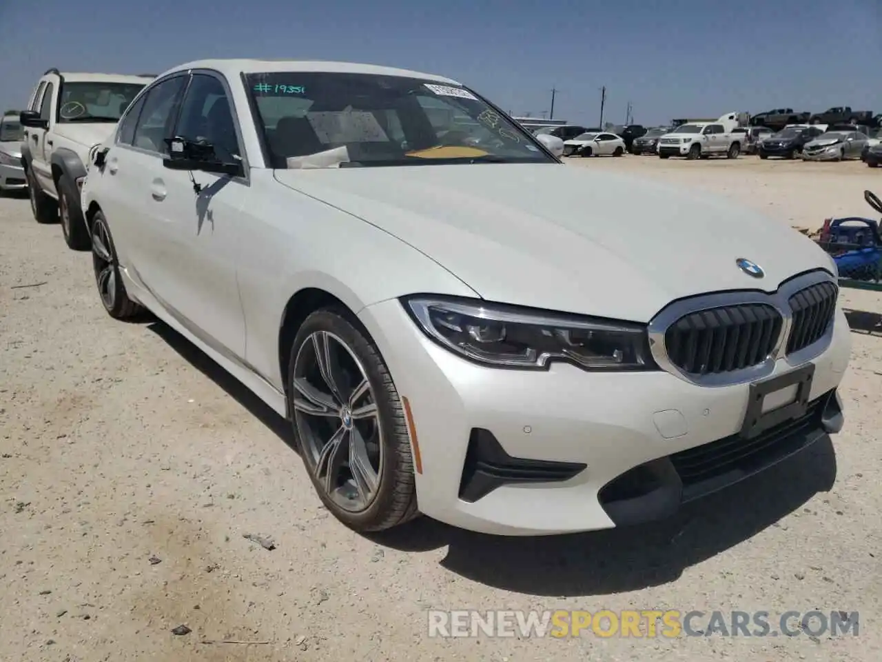 1 Photograph of a damaged car 3MW5R1J07N8C27843 BMW 3 SERIES 2022